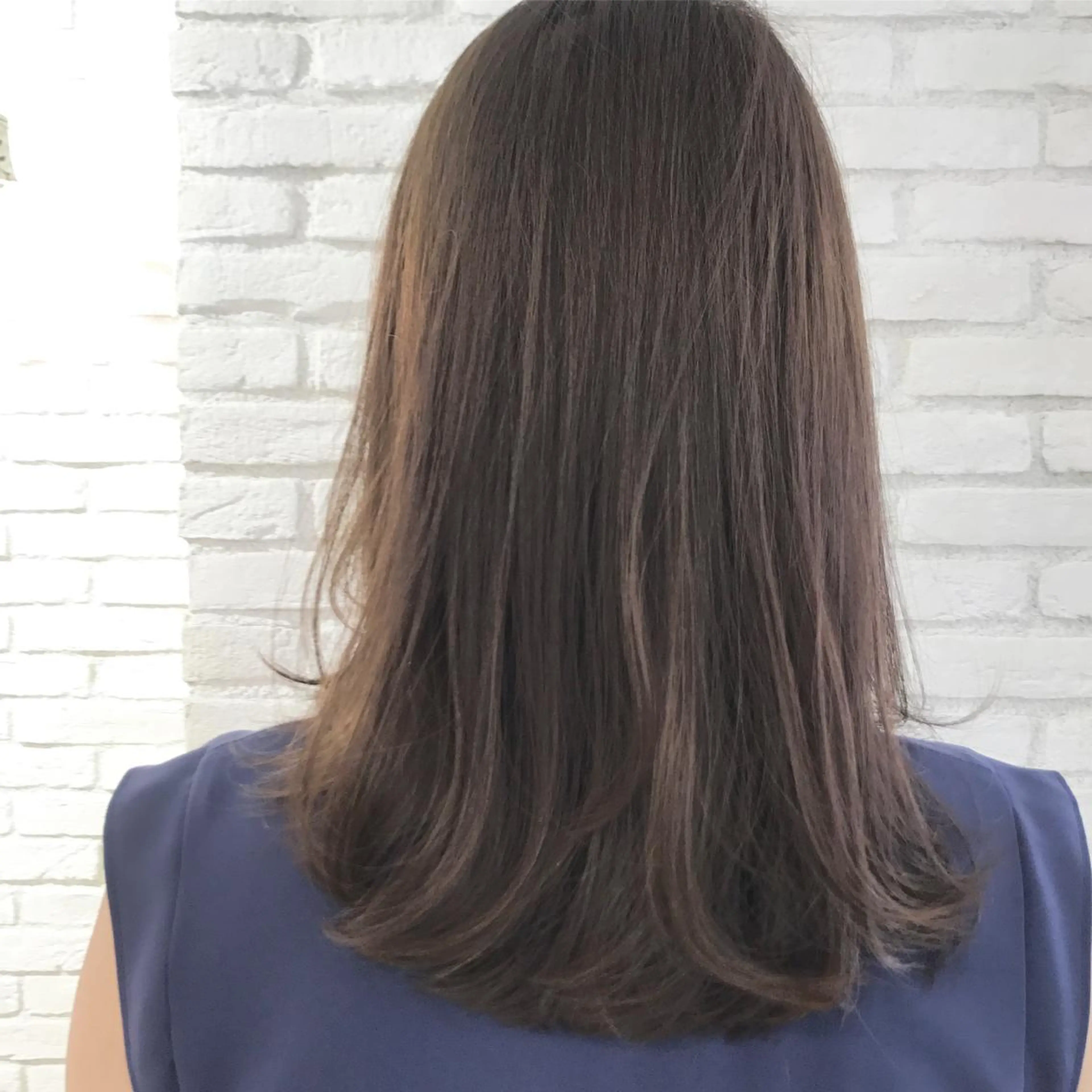 セミロング 顔周りカット 伊 杏のヘアスタイル