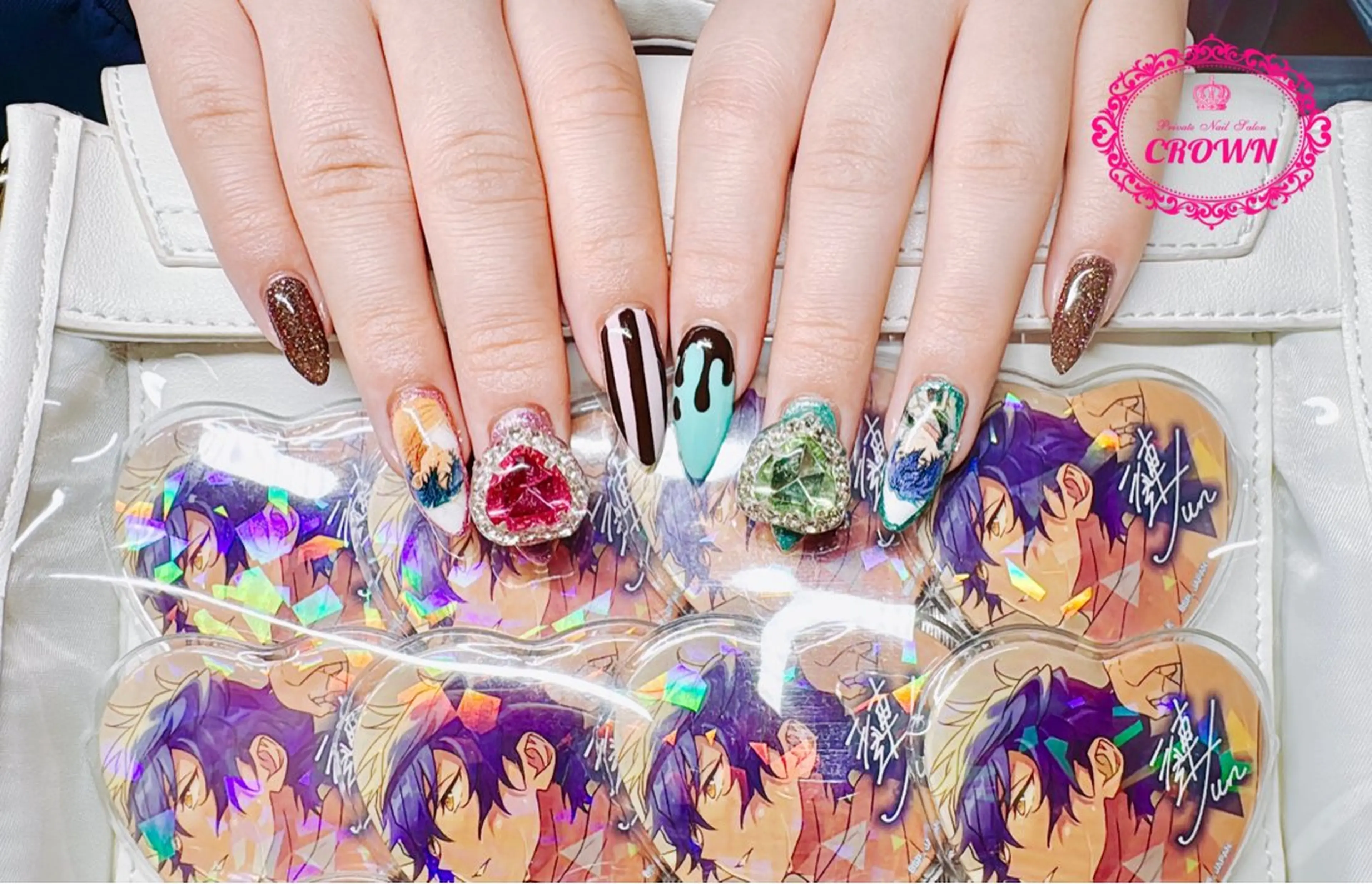 ネイル CROWN プライベートサロンのネイルデザイン