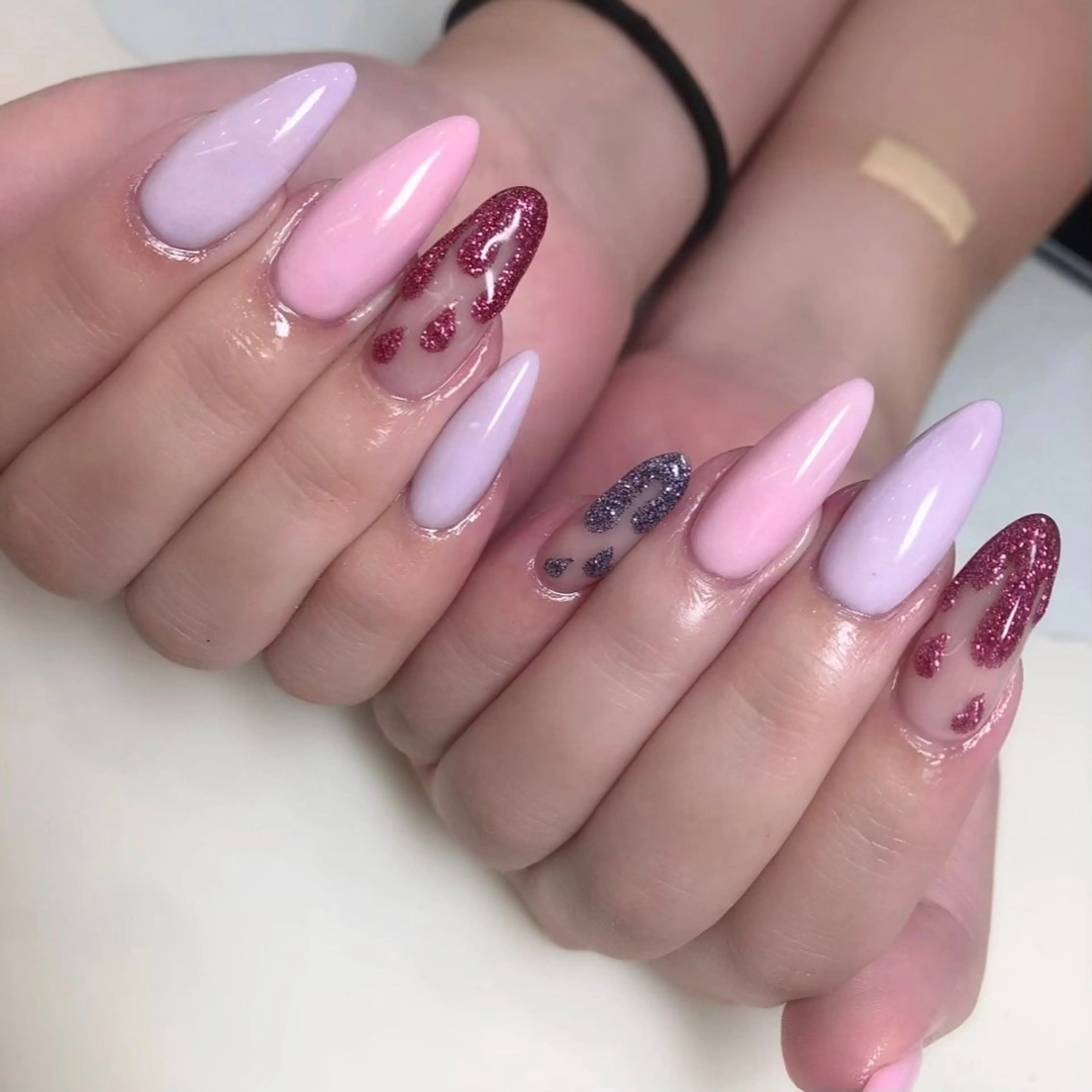 ネイル ラメ(グリッター) オフィスネイル パステルネイル Nailsalon Merci所属・Merci momoのネイルデザイン