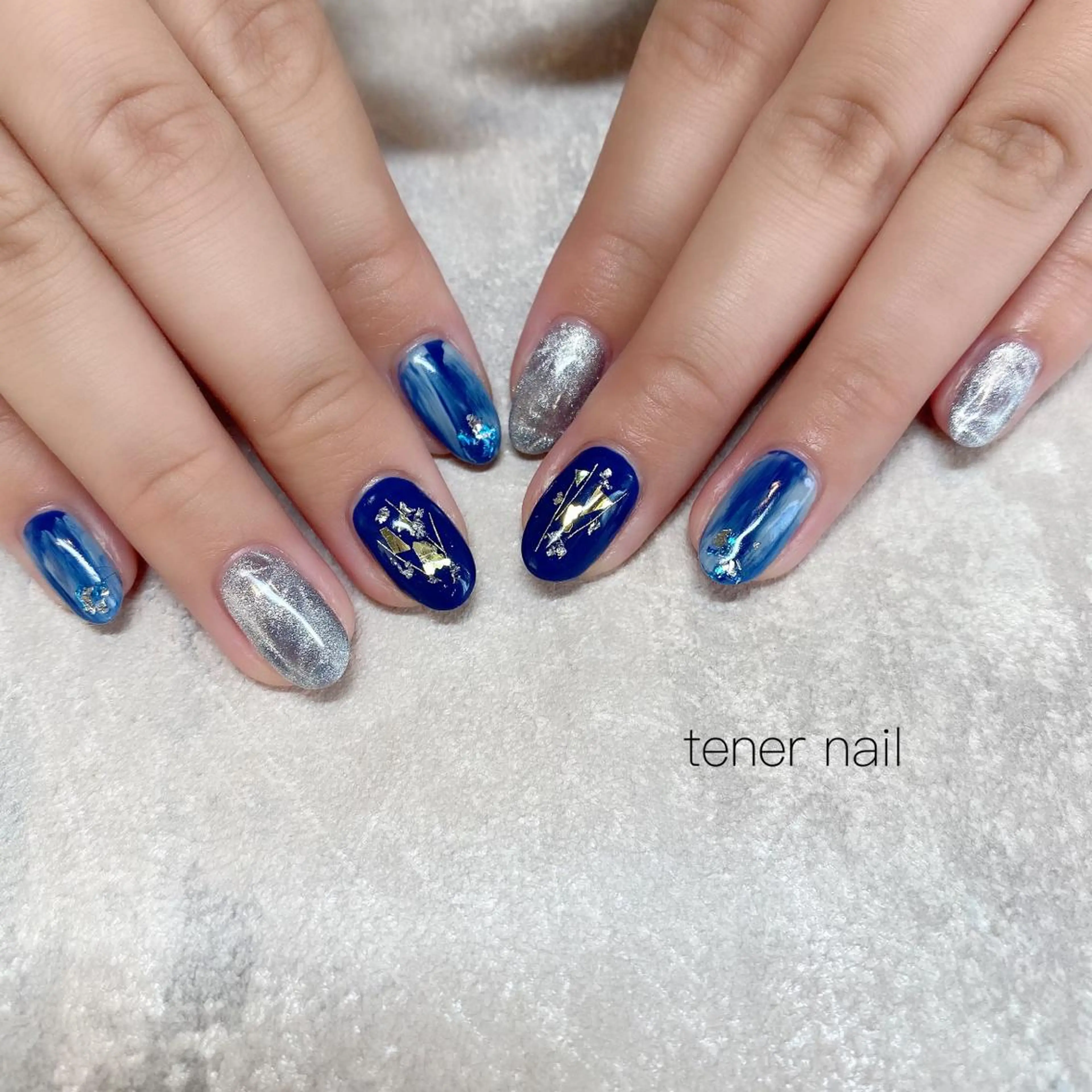 ネイル ネイビー ニュアンスネイル tener  nail  テネルネイル所属・テネルネイル tener nailのネイルデザイン