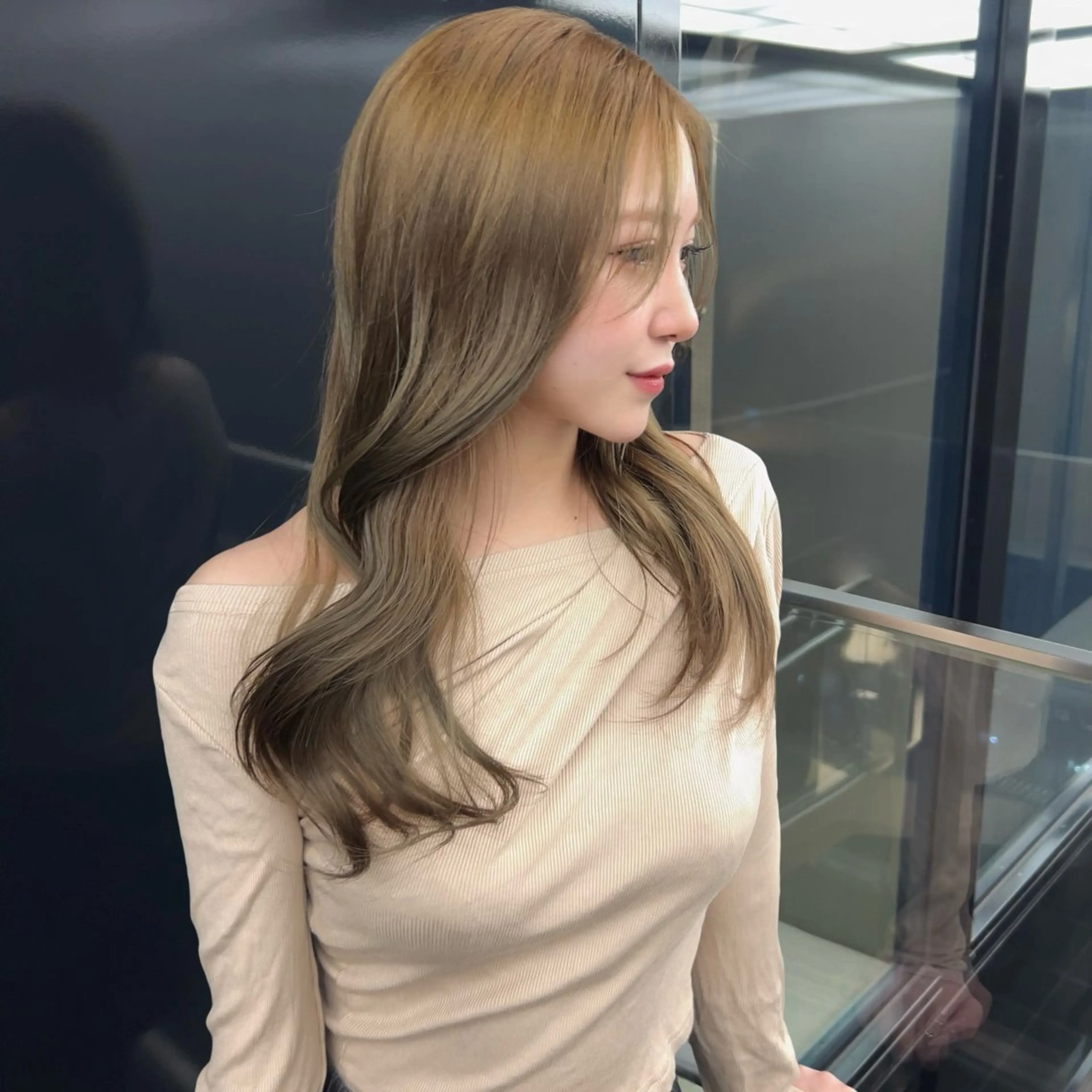 セミロング コノミ🪞銀座/ 艶髪.褒められヘアのヘアスタイル