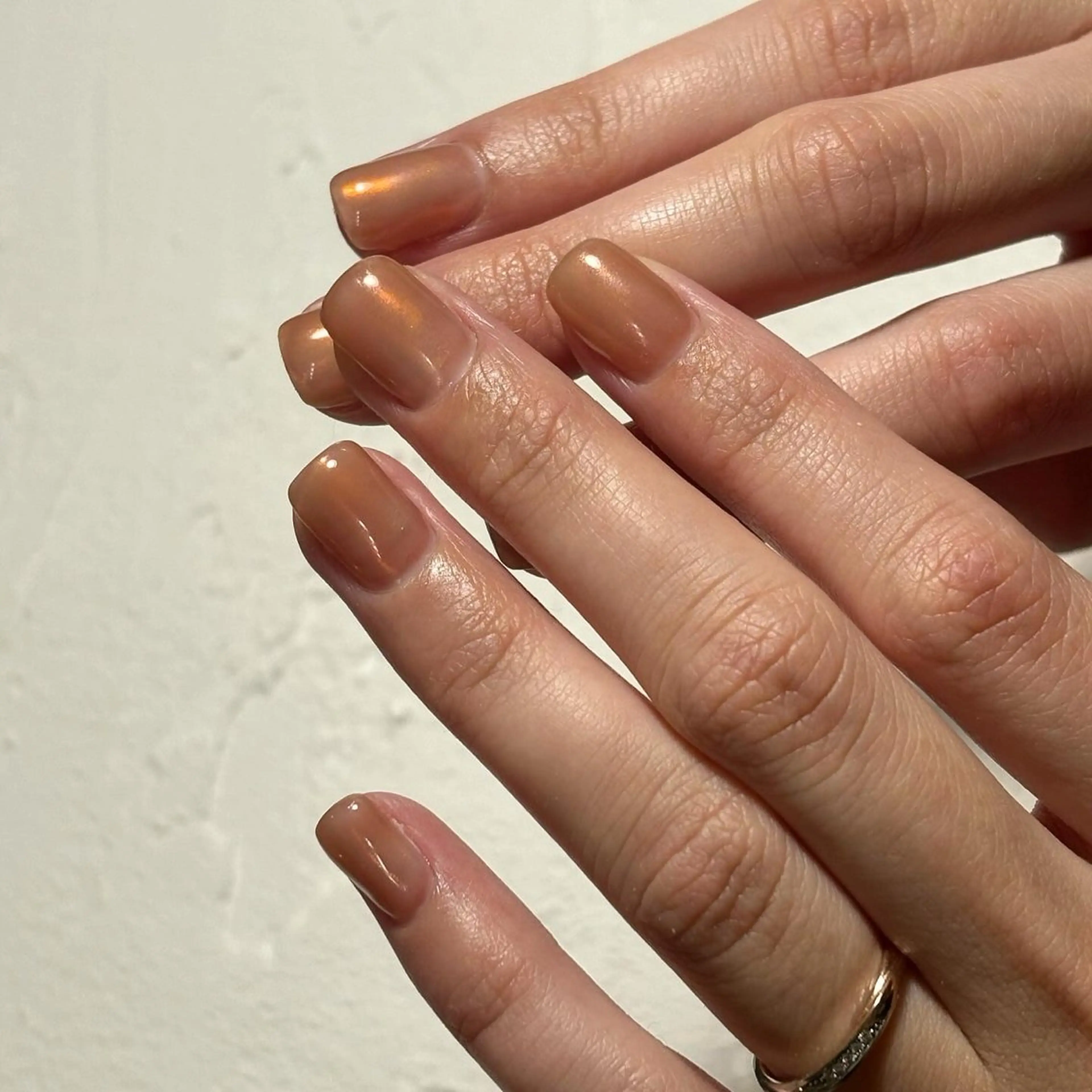 ネイル オーロラネイル 氷ネイル・うるうるネイル ネイルチップ ハンドネイル Elio所属・Elio 国泰寺のネイルデザイン