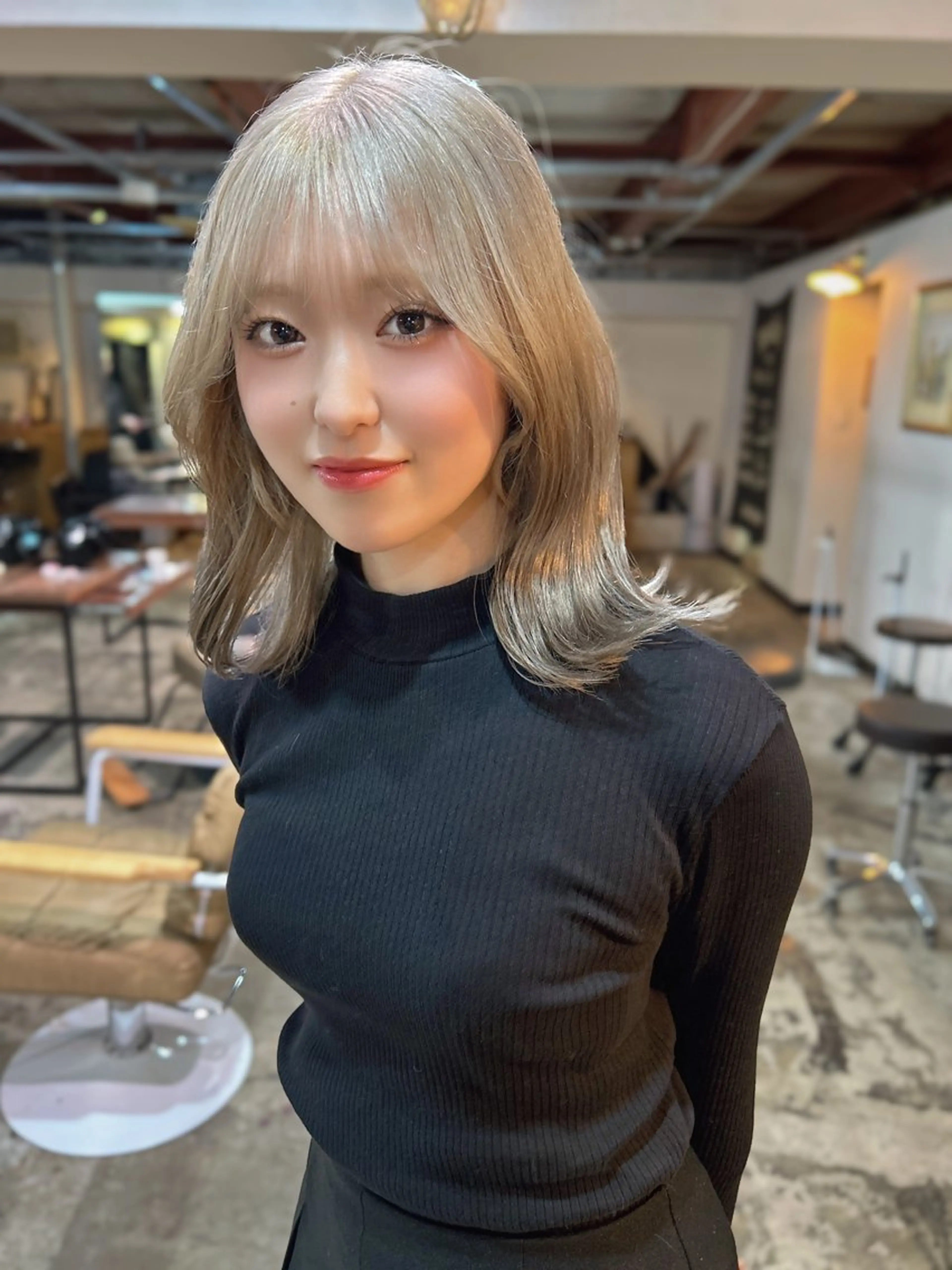 セミロング カラー カット ヘアカラー トリートメント ダブルカラー/ 透明感/SHISEIのヘアスタイル