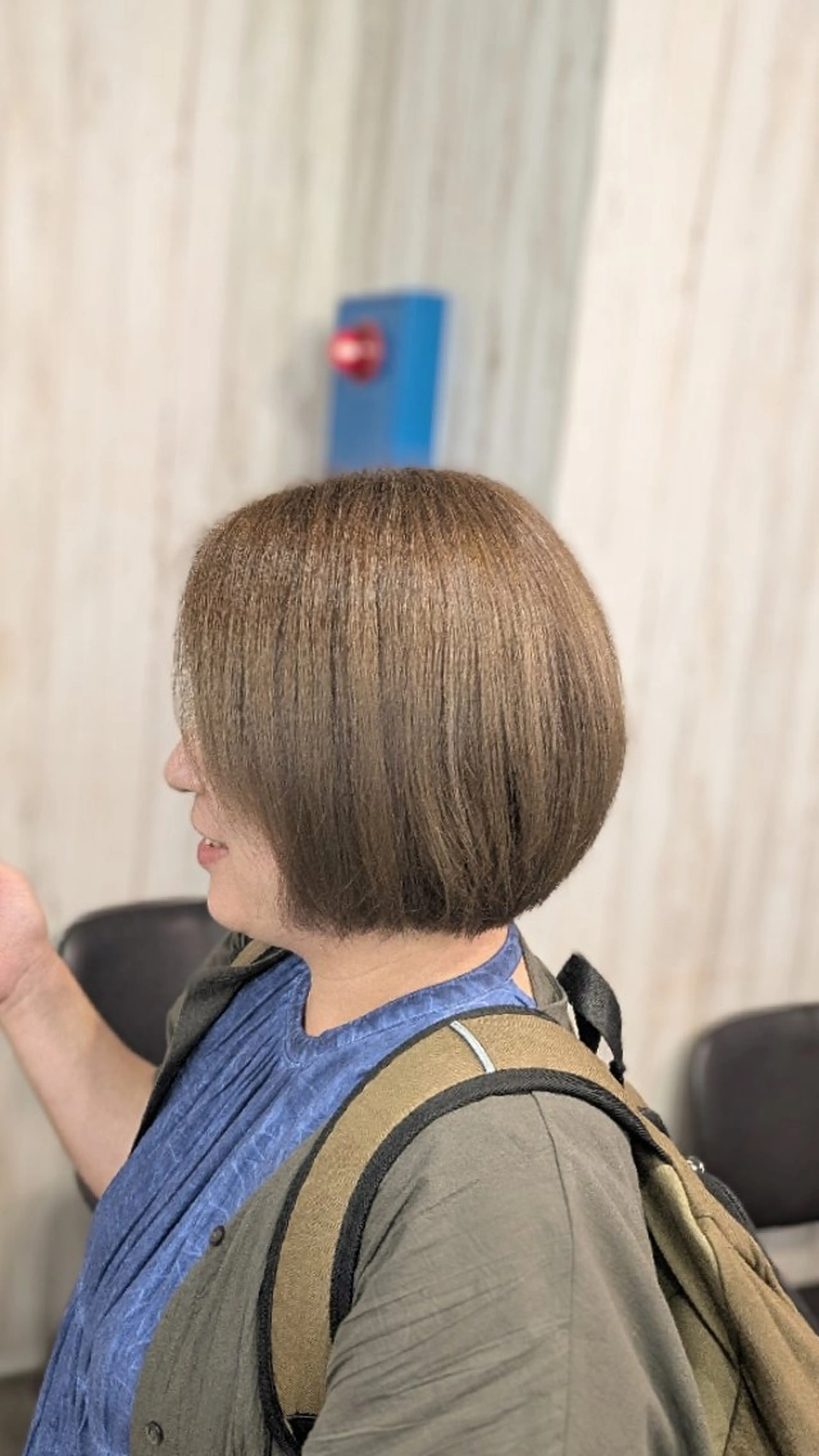 ショート カラー ショートボブ ハンサムショート 丸みショート ブリーチ グレージュ カット ヘアカラー トリートメント メンズパーマ/顔周り レイヤー店長えのもとのヘアスタイル