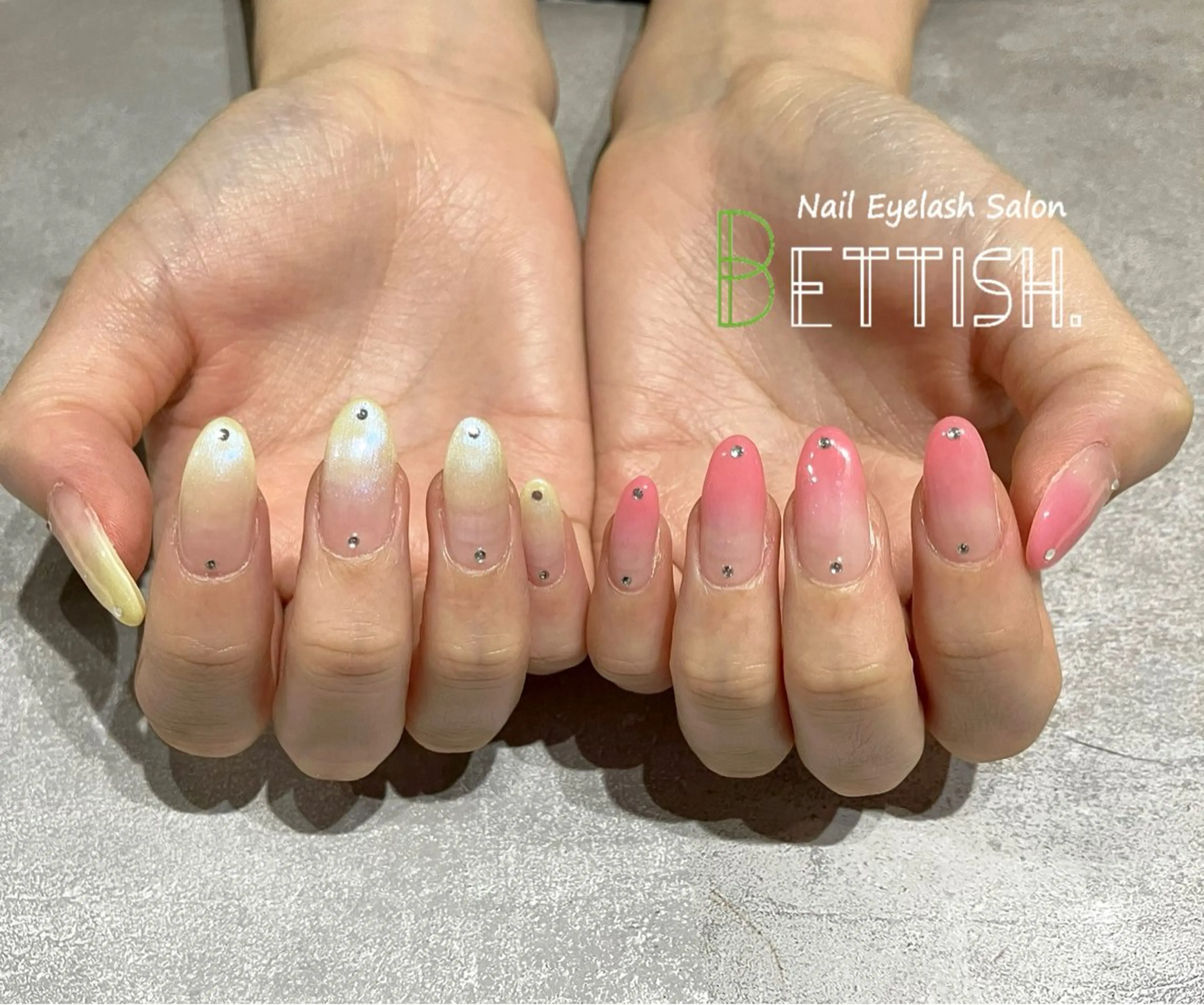 ネイル グラデーション ワンカラーネイル BETTISH. KUMIKO☺︎︎のネイルデザイン