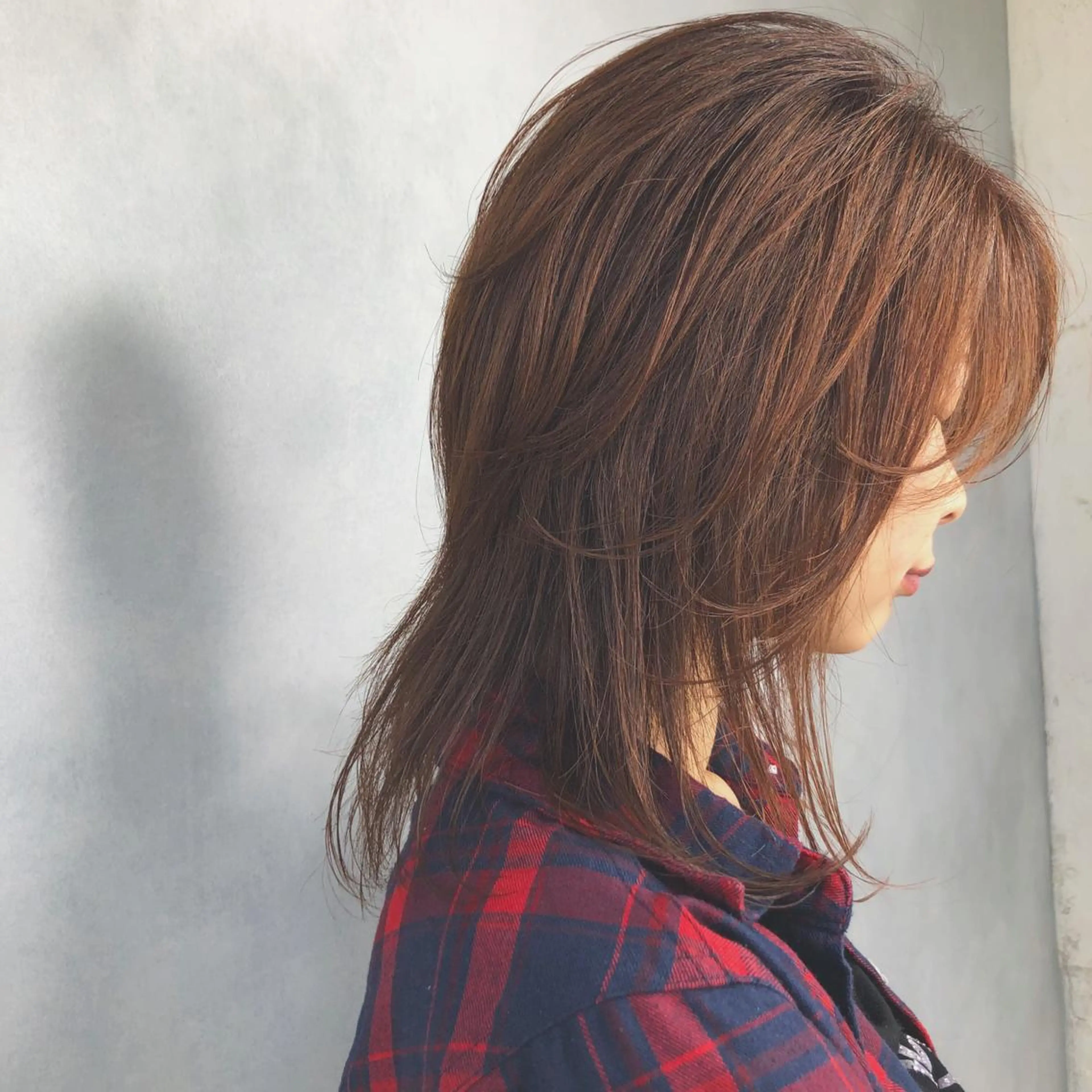 セミロング カラー ブリーチ ブリーチなしカラー ハイレイヤー レイヤーカット ORIKA 美容室のヘアスタイル