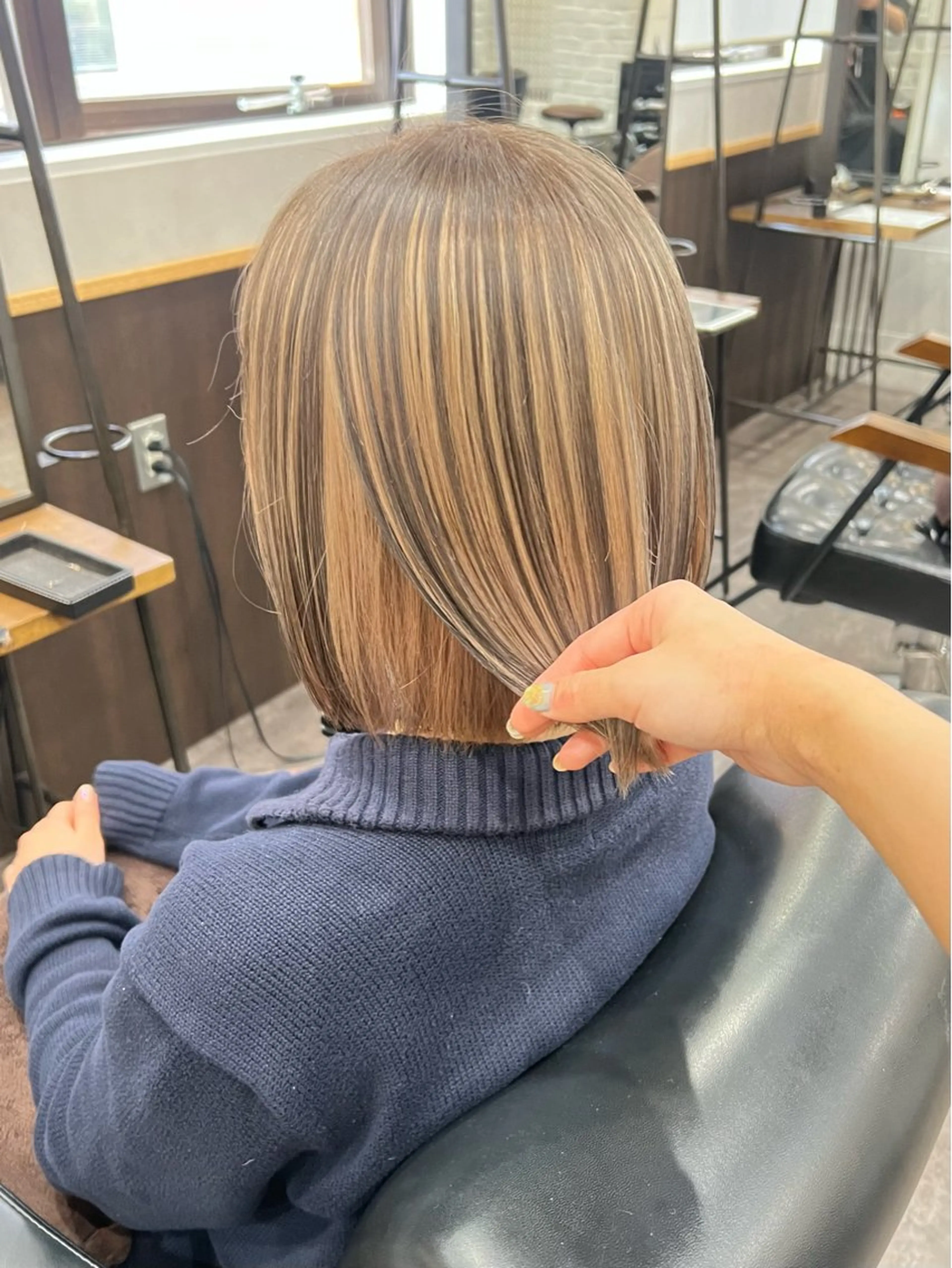 ショート カラー 透明感style 🌿 ASUKAのヘアスタイル