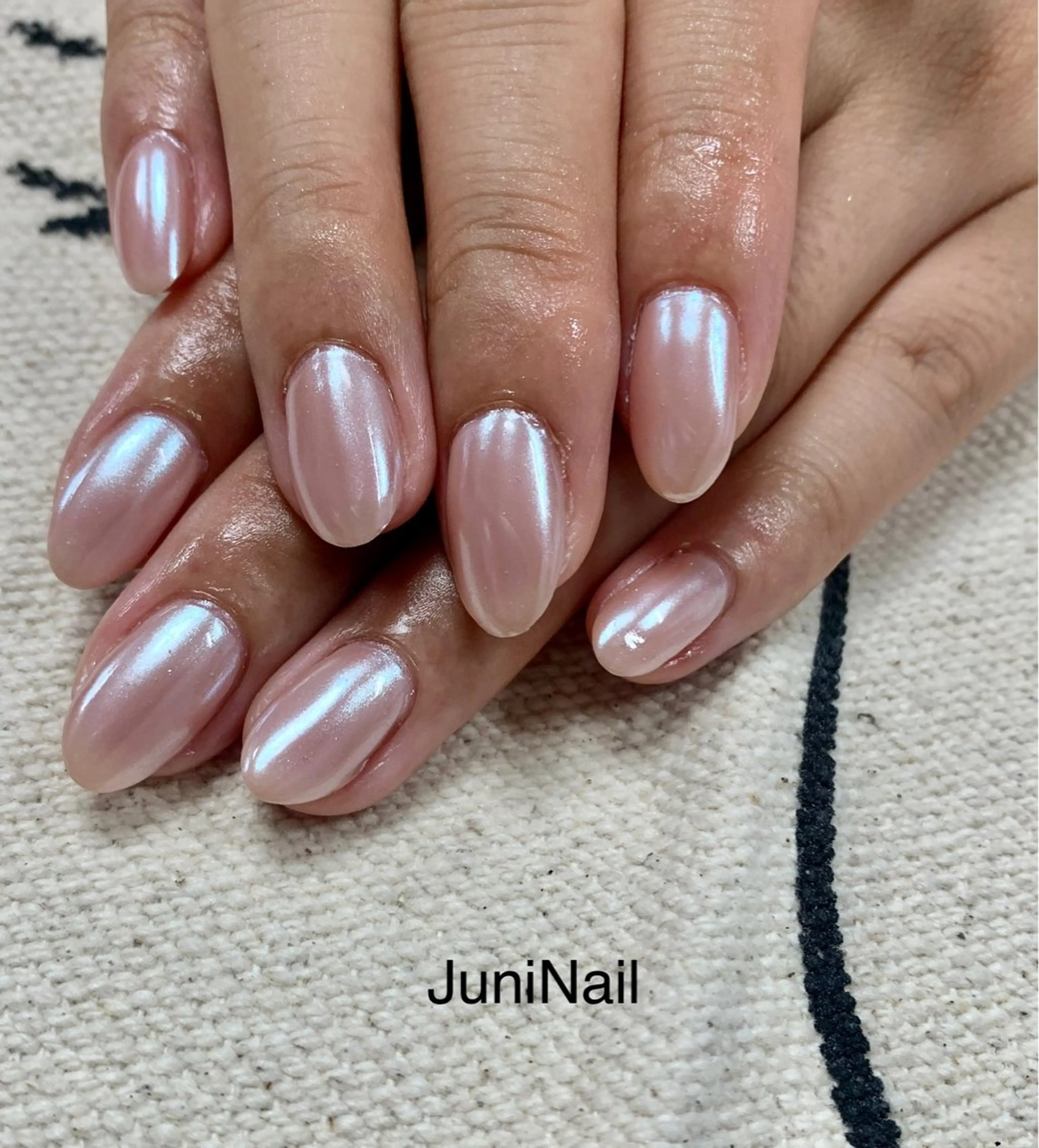 ネイル オーロラネイル クリアネイル フラッシュネイル 氷ネイル・うるうるネイル キラキラネイル ハンドネイル JuniNail 주니네일🇰🇷suのネイルデザイン