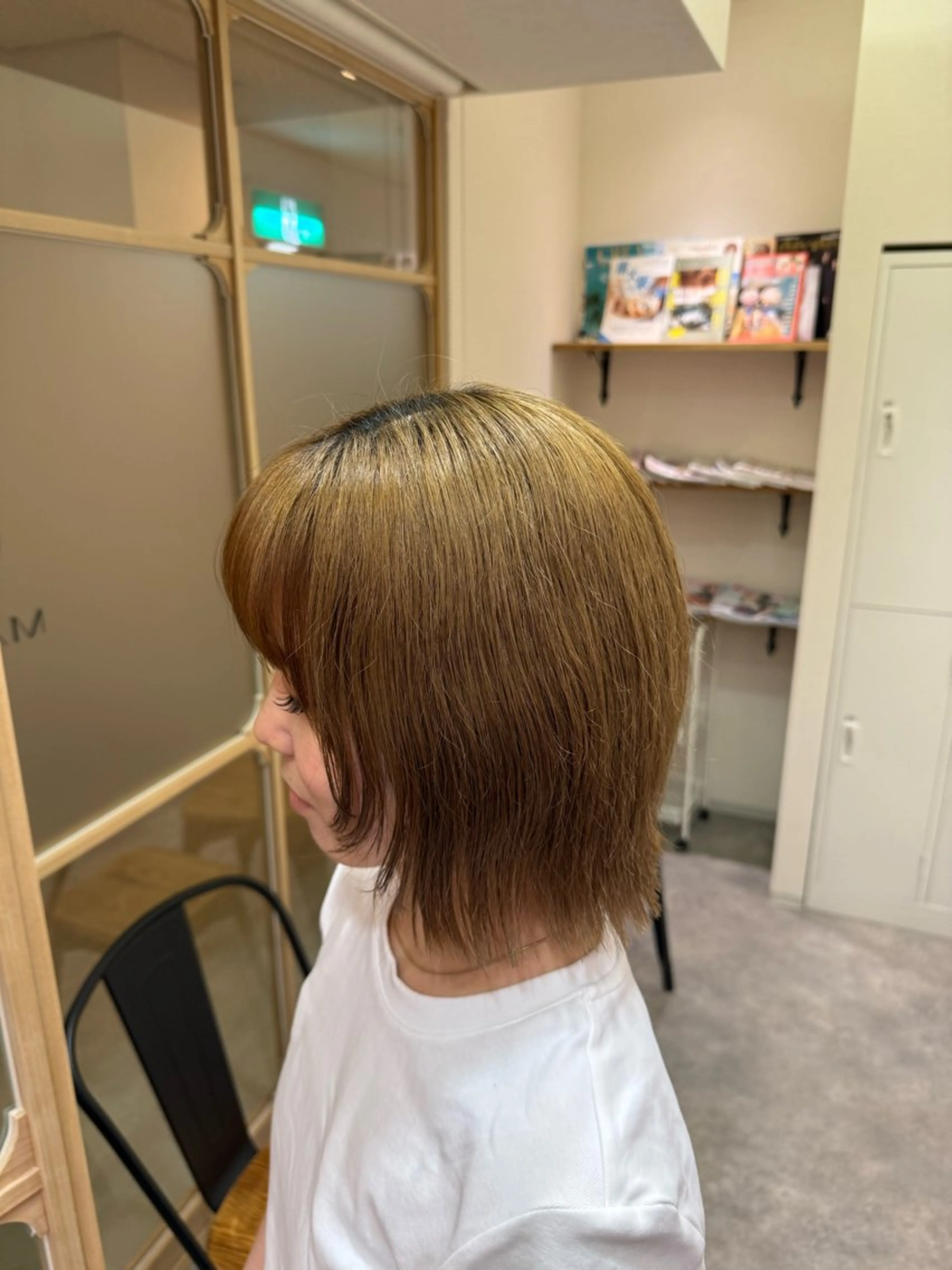 ミディアム MAHAE 廣瀬のヘアスタイル
