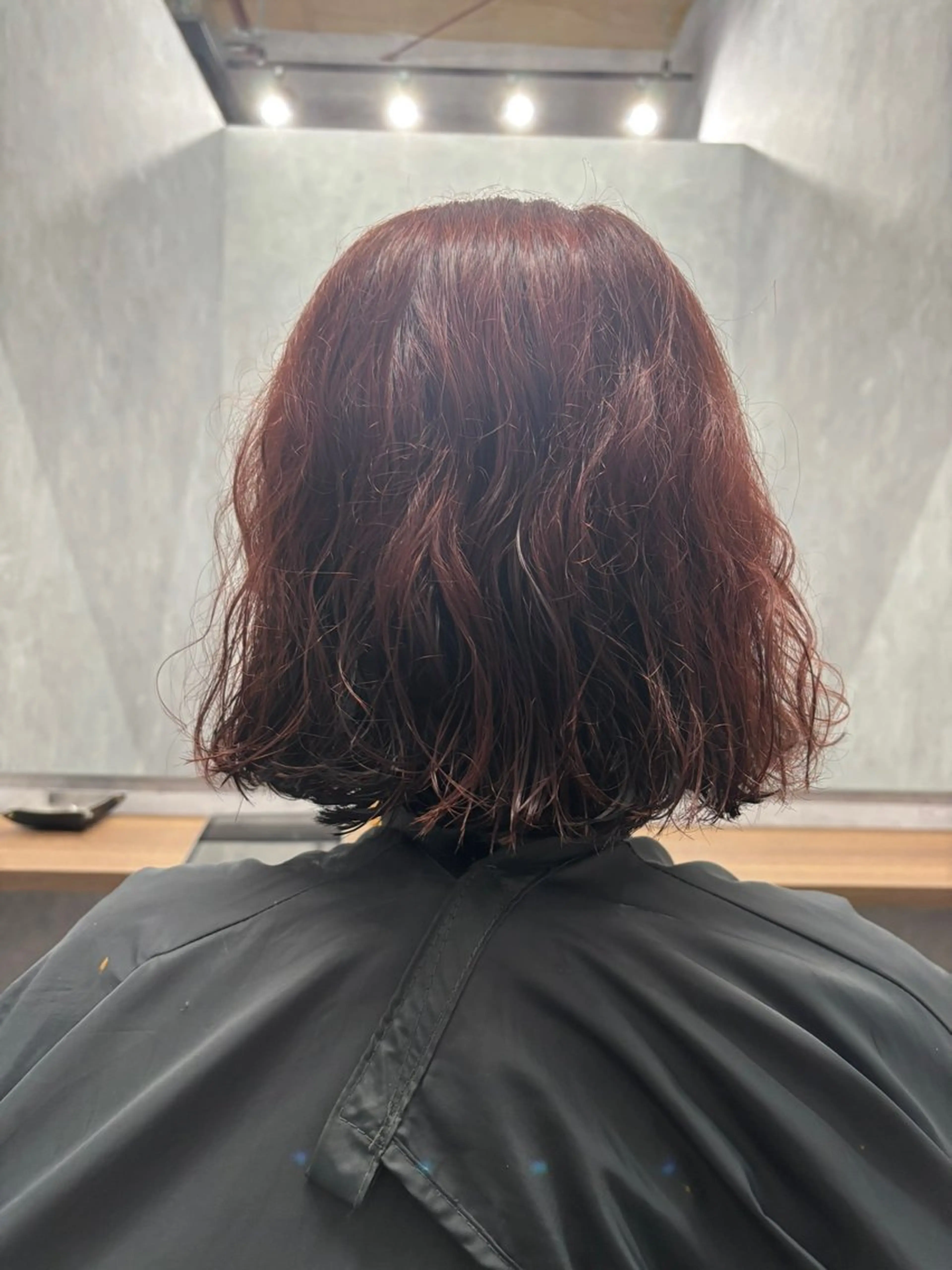 ショート カラー 山崎 美羽のヘアスタイル