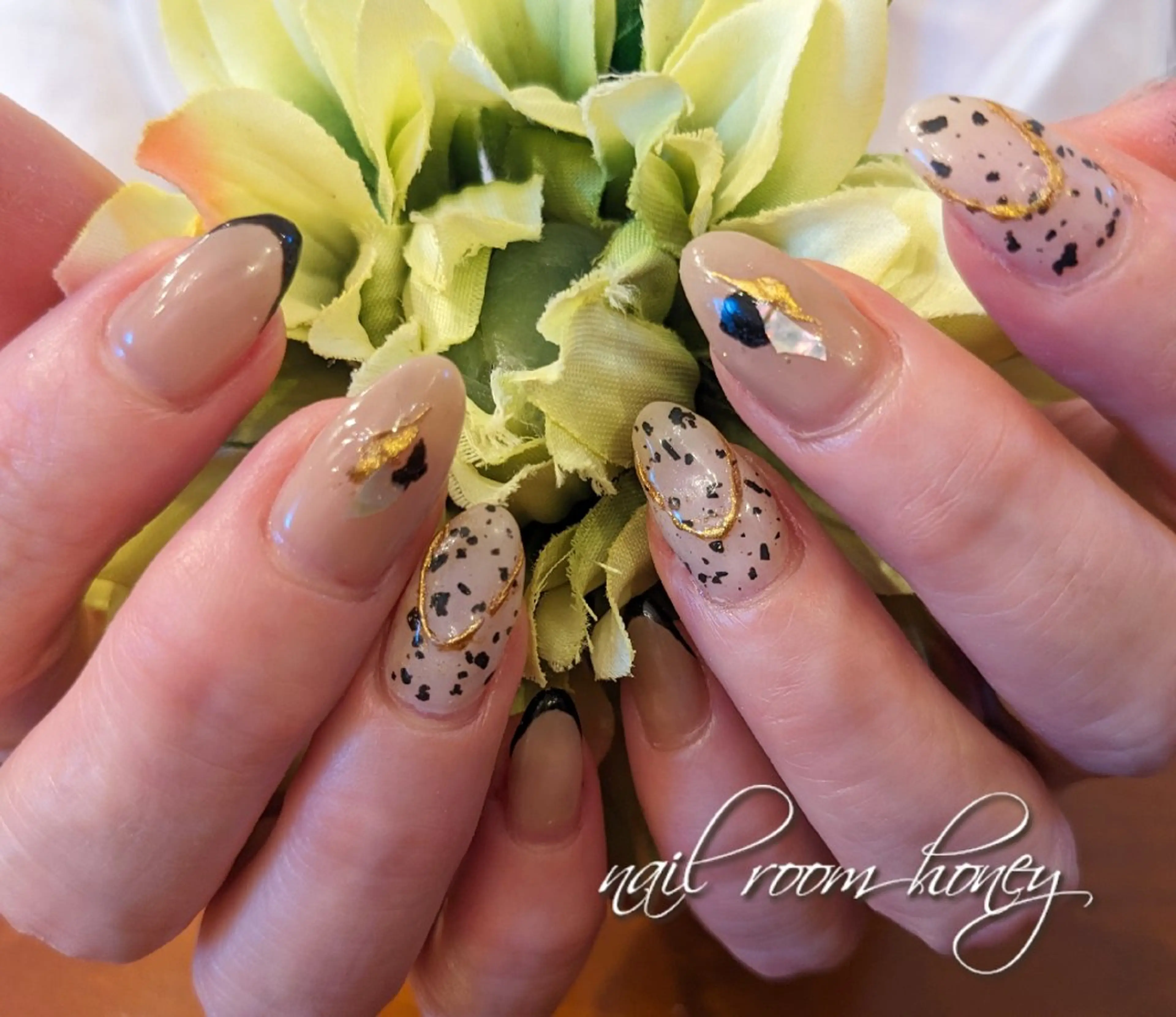 ネイル ミラーネイル 冬ネイル ハンドネイル nail room  honeyのネイルデザイン