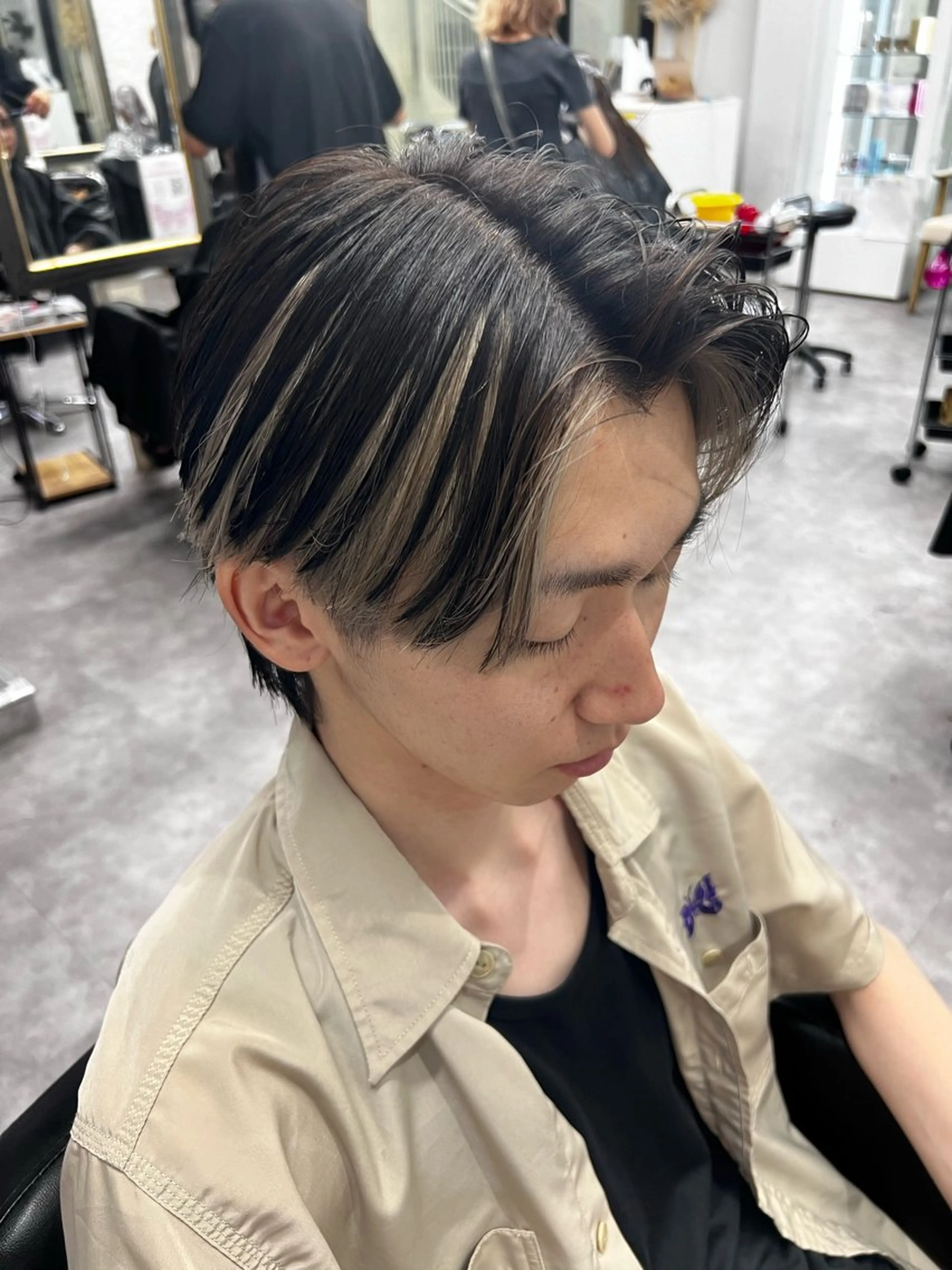 カラー メンズ 笹江 瑞穂のヘアスタイル