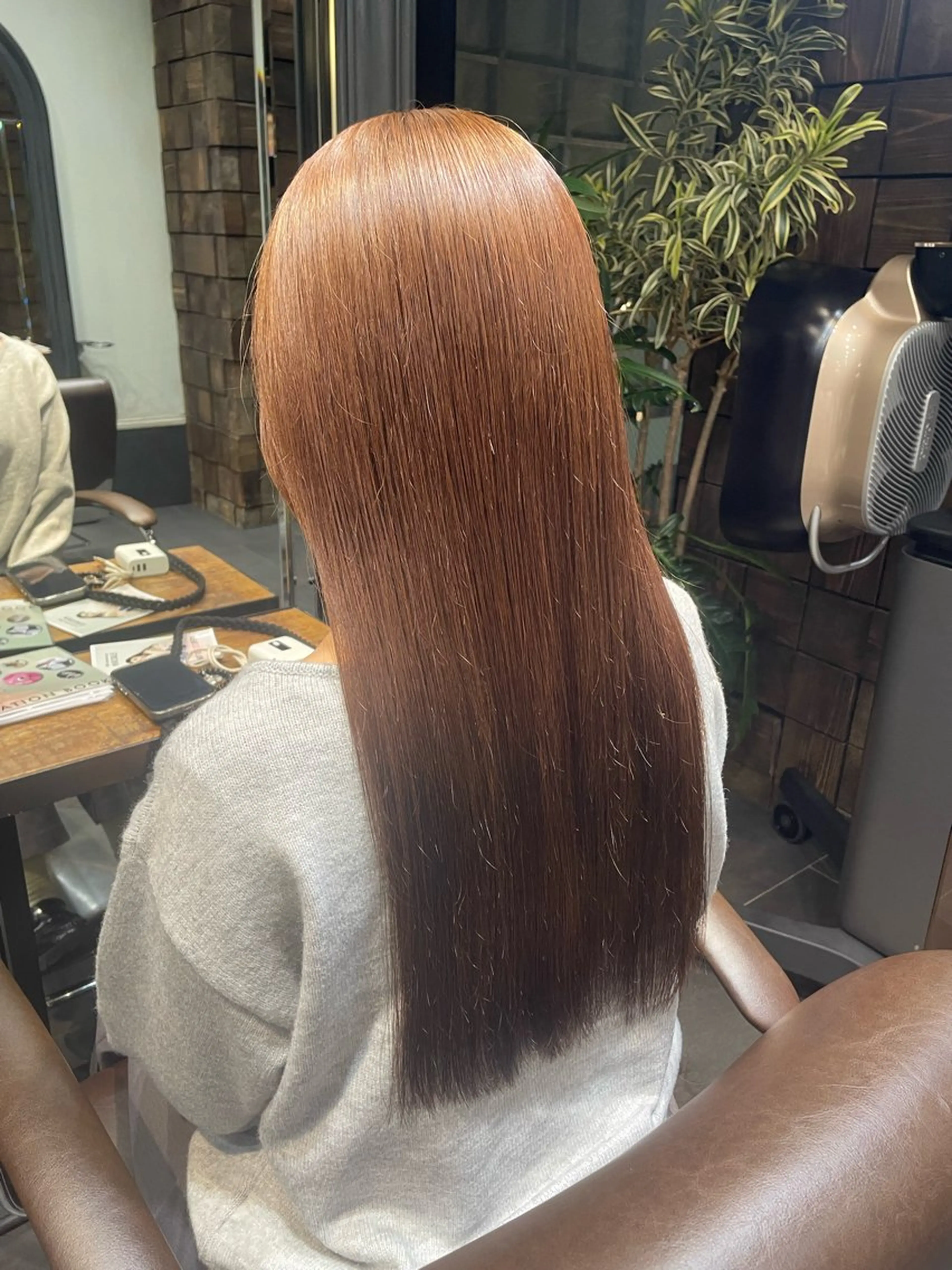 ロング カラー MINX 野村実莉 カット/パーマのヘアスタイル