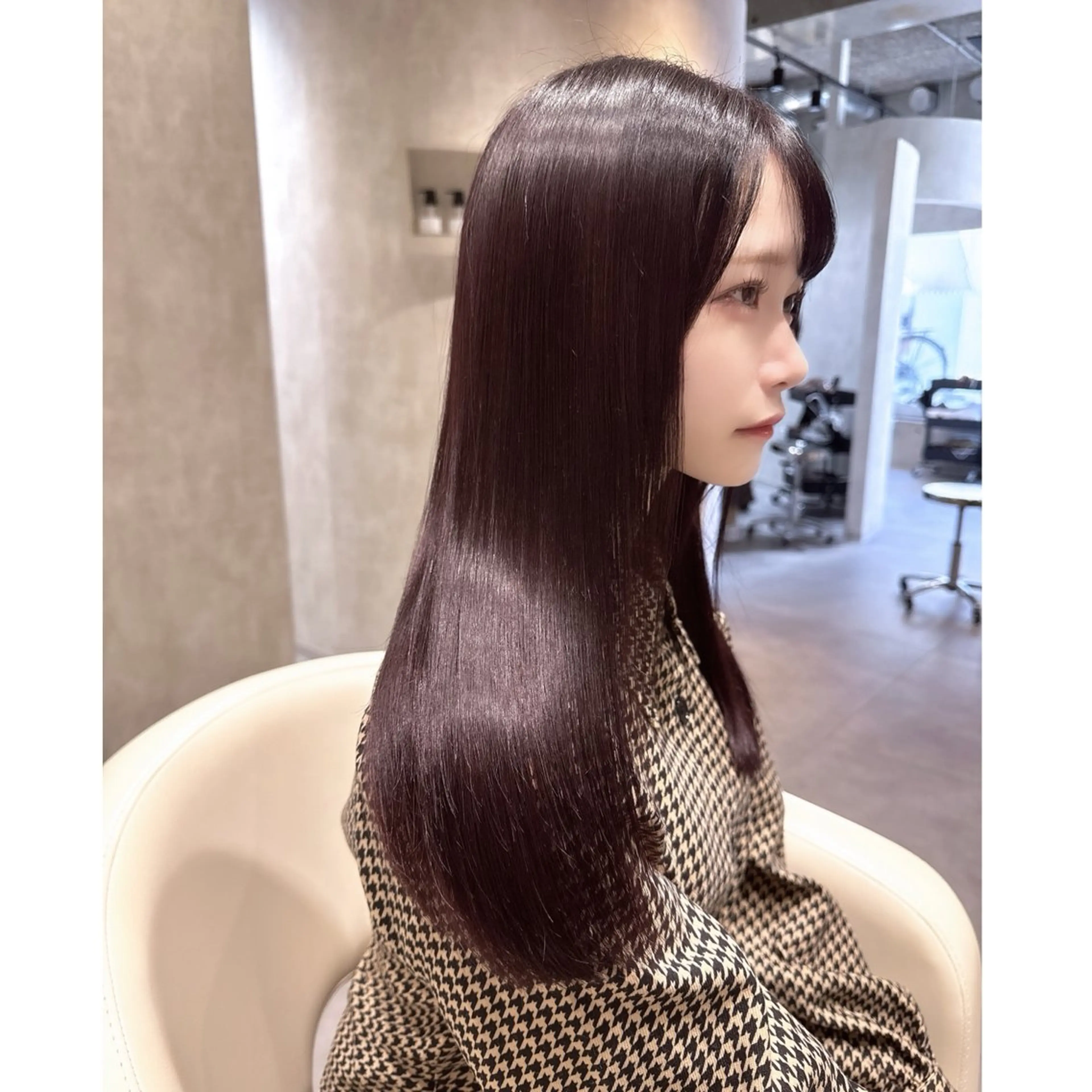 ロング カラー ブリーチ ヘアカラー トリートメント LOTTA CUCCI所属・miyu /トレンド カラー×艶髪のヘアスタイル