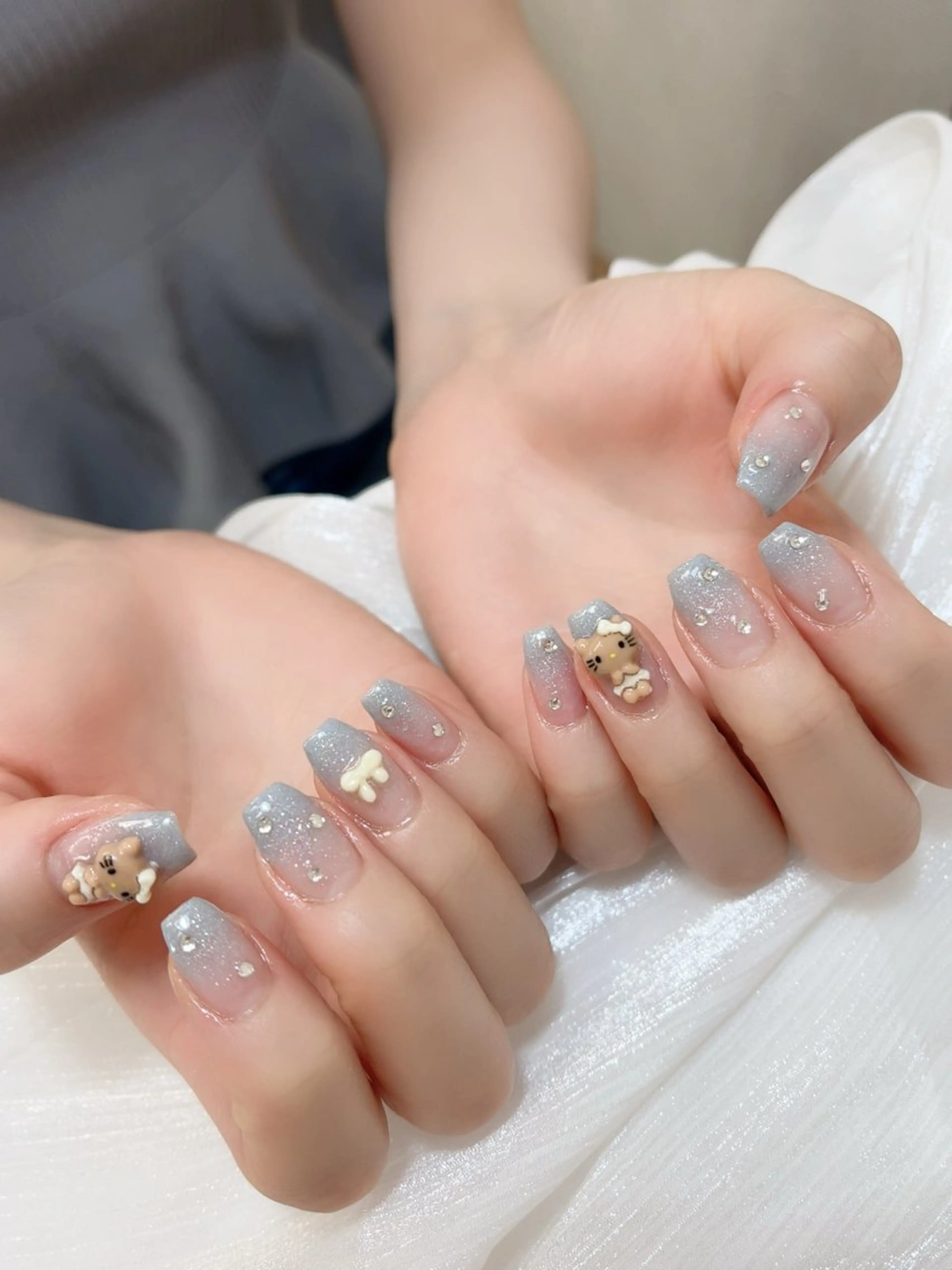 ネイル チークネイル フレンチネイル グラデーション キラキラネイル 韓国ネイル ハンドネイル DUO MI所属・DUO   MI nail salonのネイルデザイン