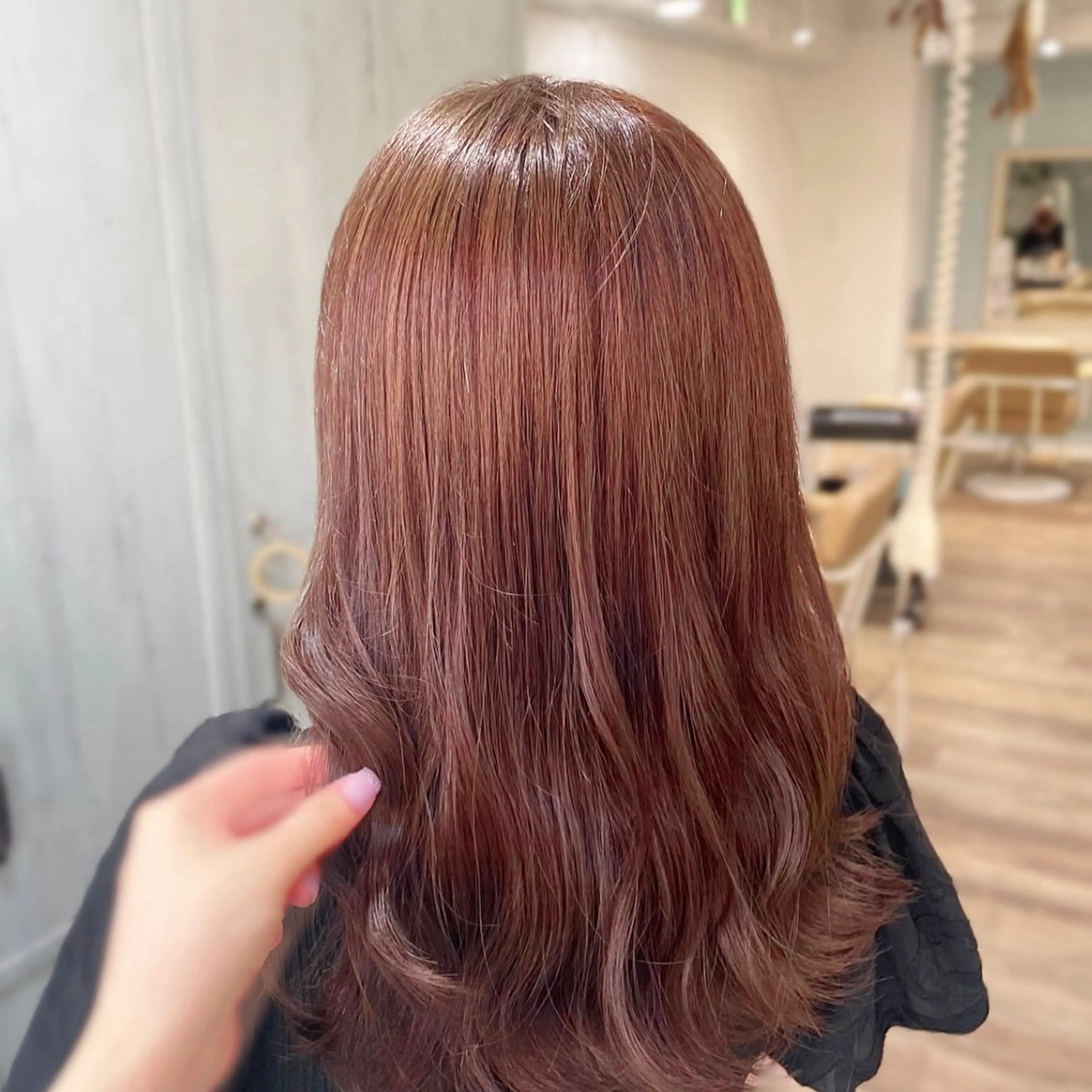 ロング カット ヘアカラー トリートメント ピンク・ラベンダー/ レイヤー/NANAのヘアスタイル