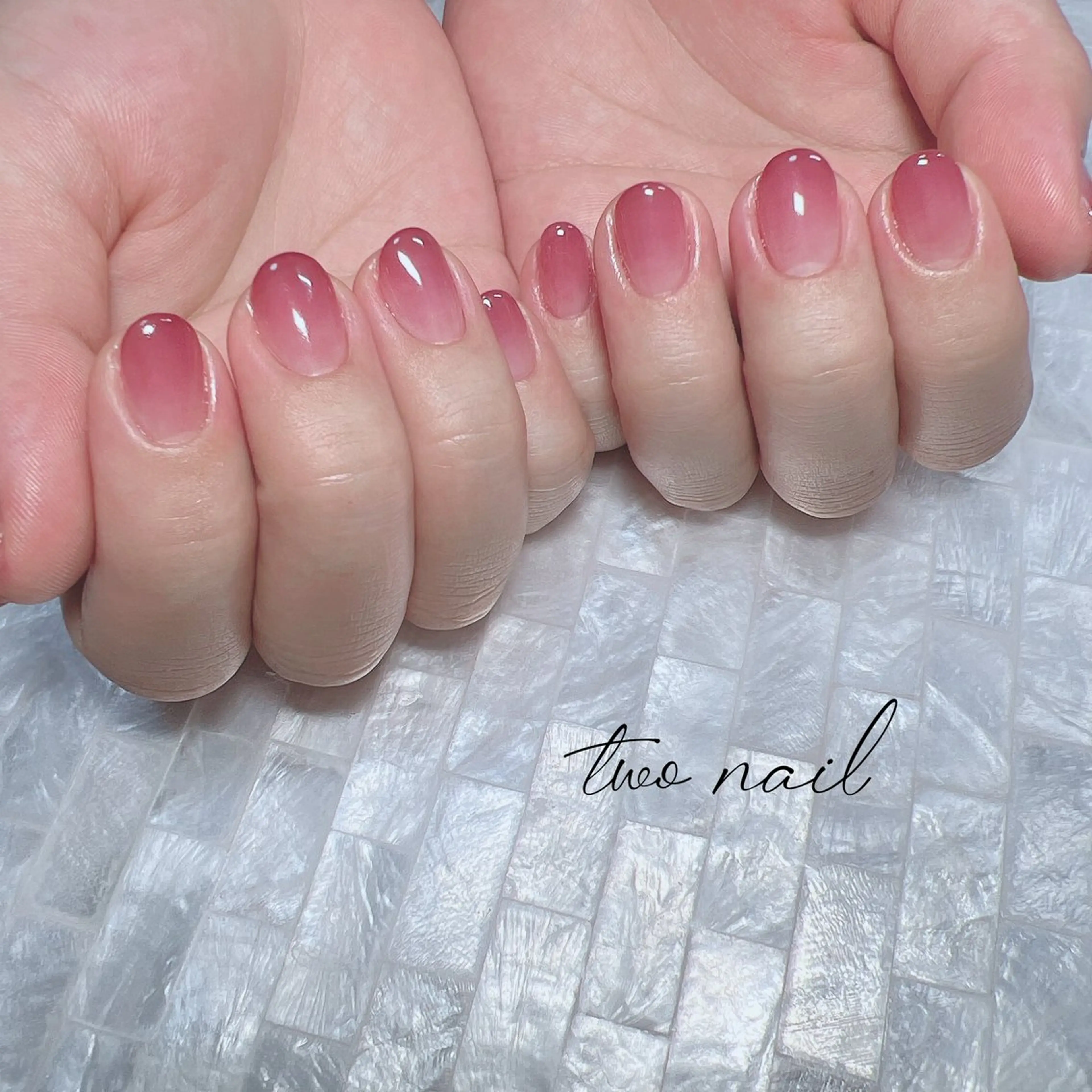 ネイル ネイルチップ ホワイト ハンドネイル two nailのネイルデザイン