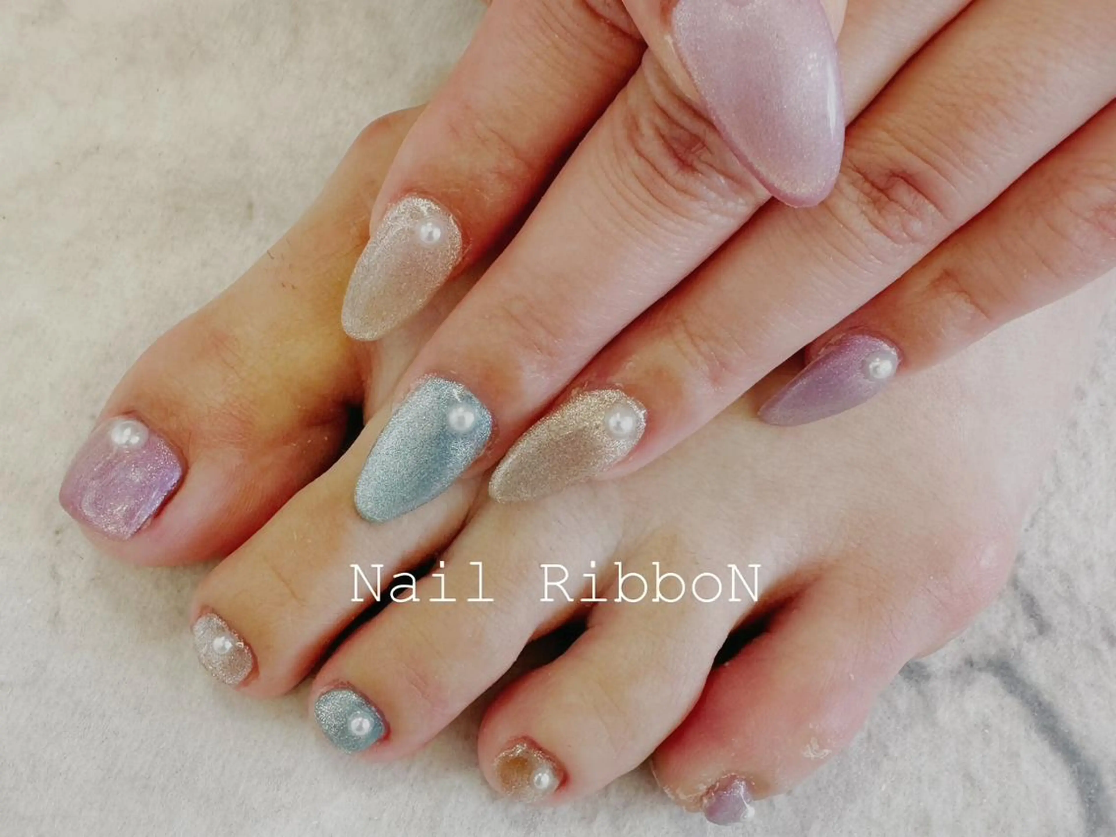 ネイル ネイルリボン 伊藤のネイルデザイン