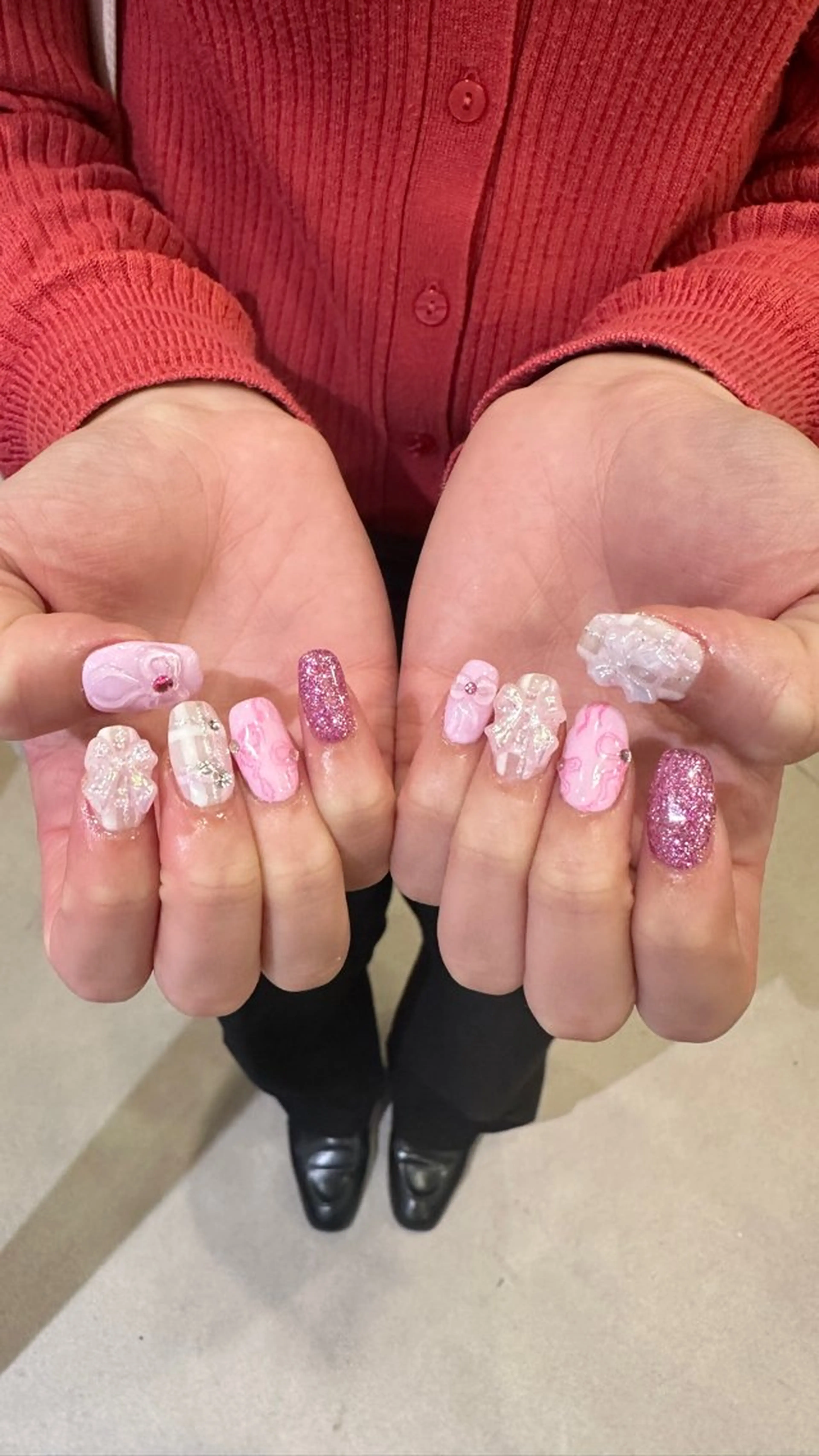 ネイル ハンドネイル 👽個性派ネイル🎀 komachiのヘアスタイル