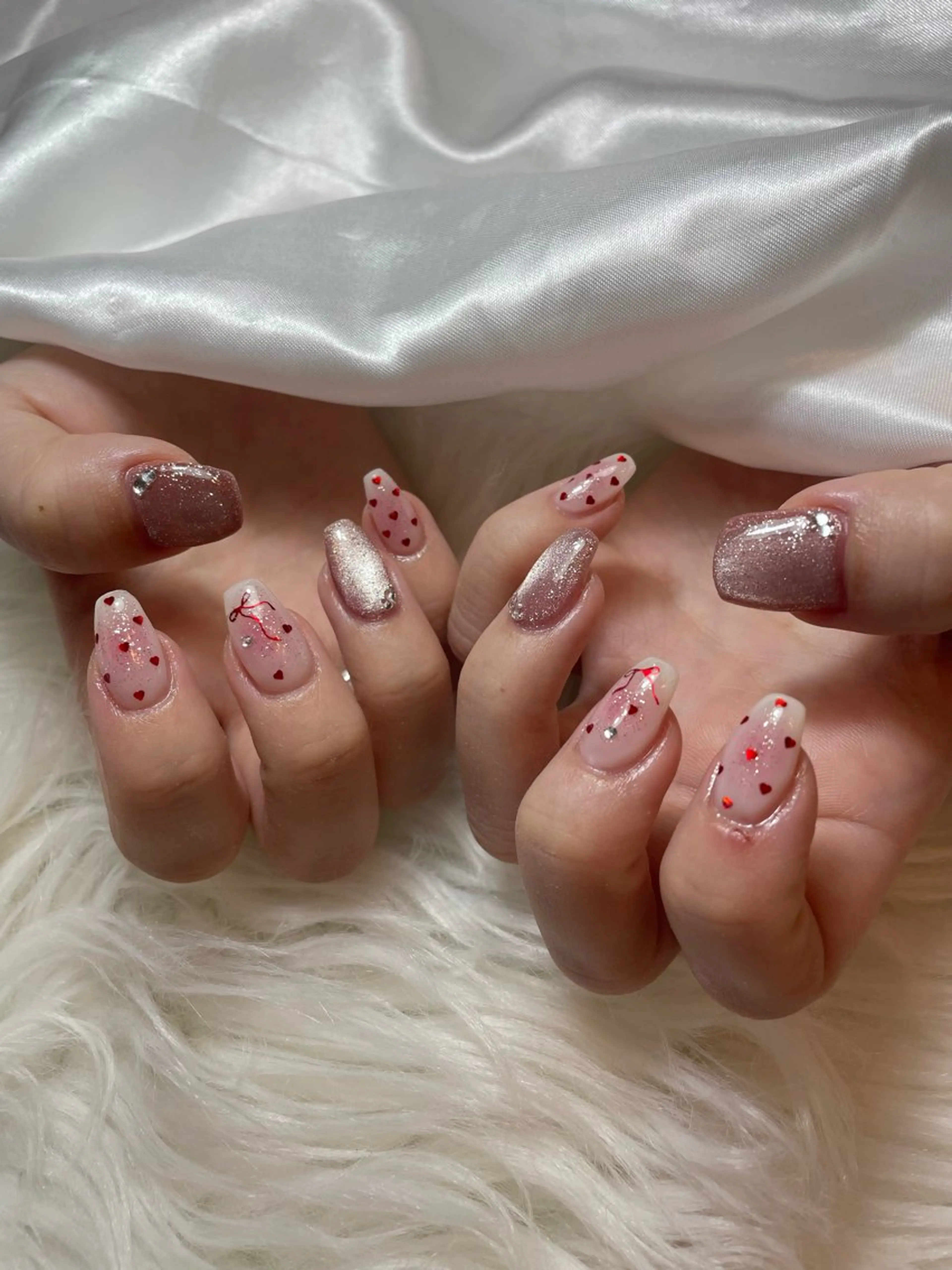 ネイル ブルー キラキラネイル 韓国ネイル マグネットネイル シンプルネイル ハンドネイル timtam --sakiのネイルデザイン