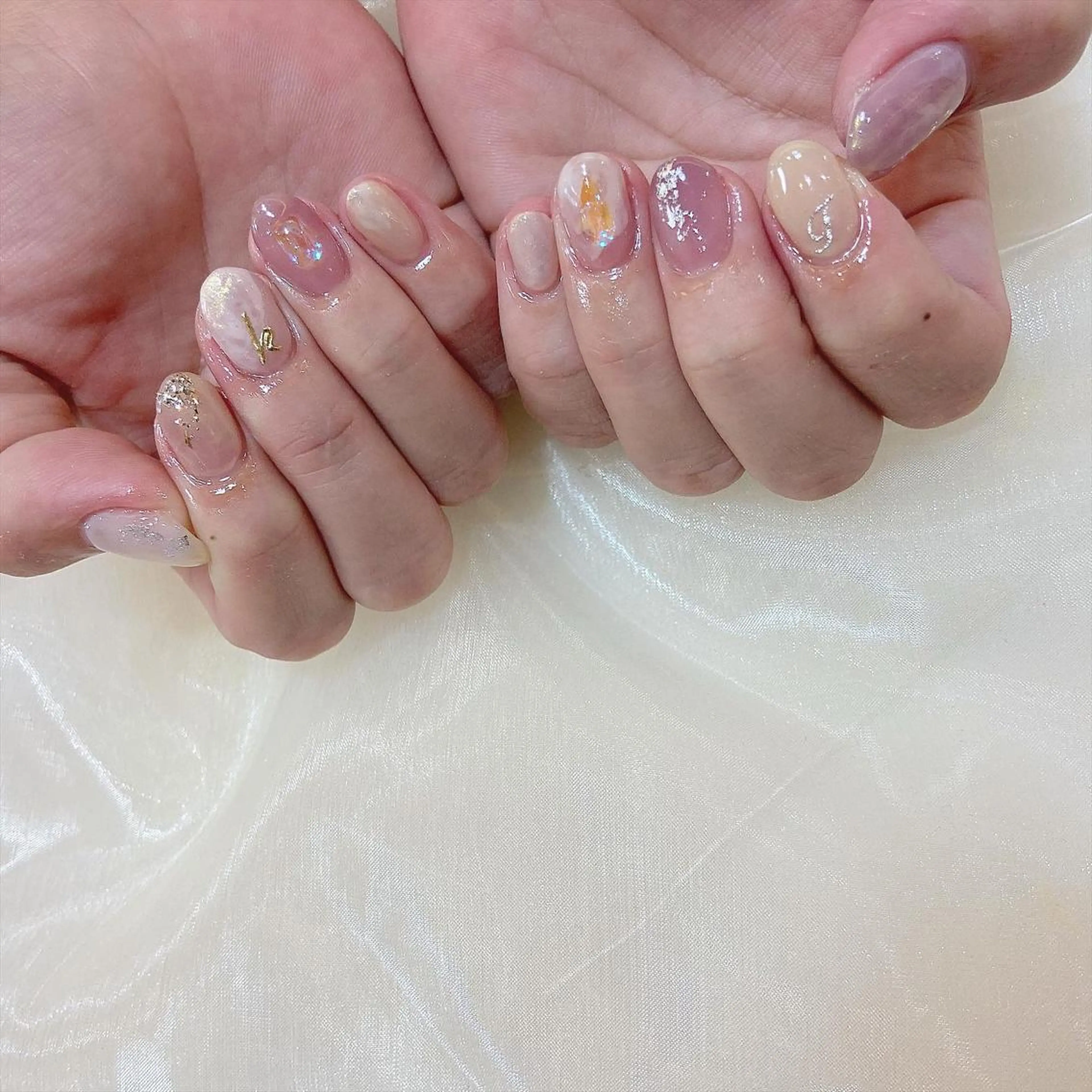 ネイル パープル 黄色 ハンドネイル 𝕄𝕚𝕪𝕦🤍 自由が丘⌇パラジェルのネイルデザイン