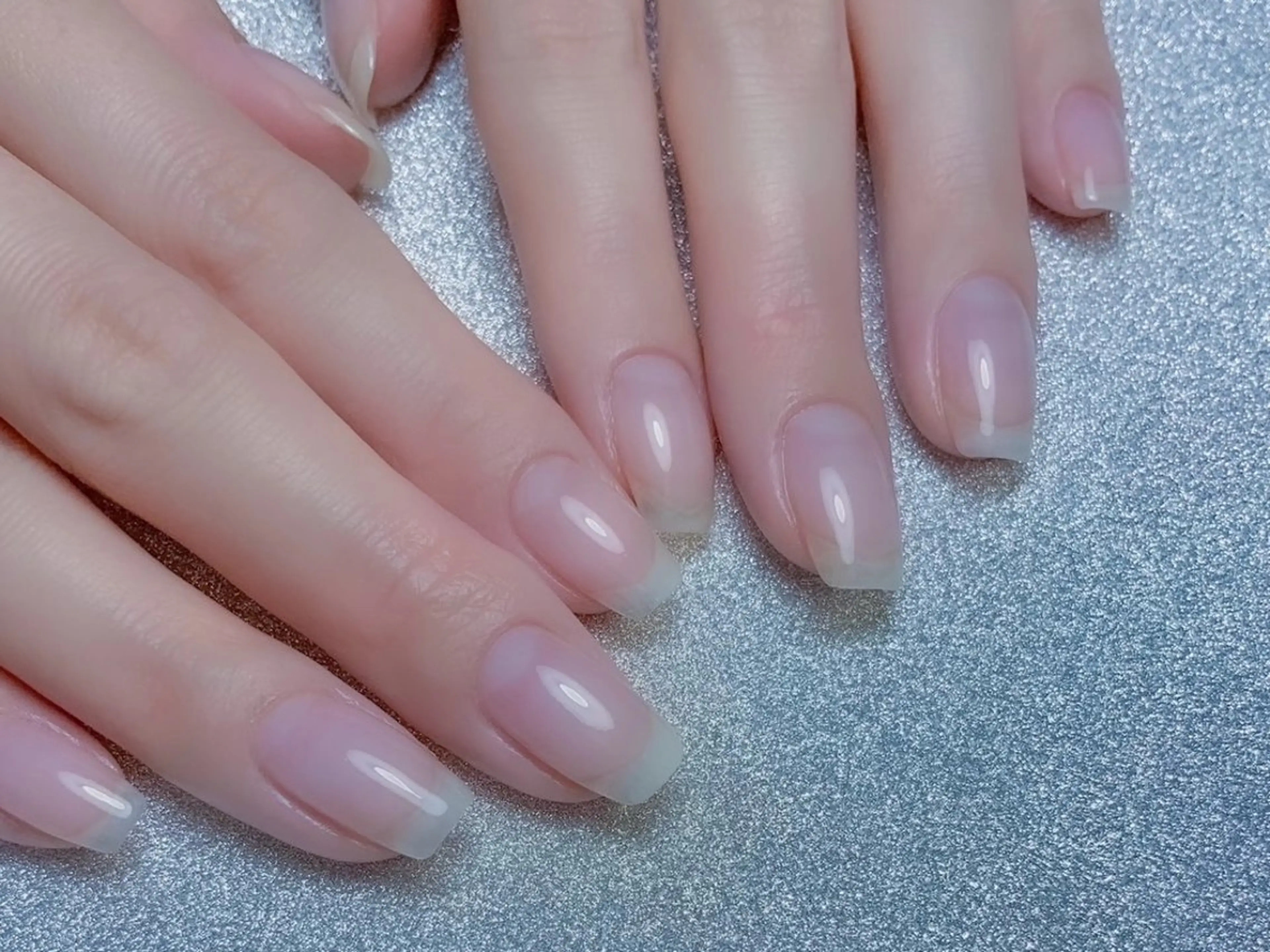 ネイル プラスネイル北千住東口店所属・しもむら ひなこのネイルデザイン