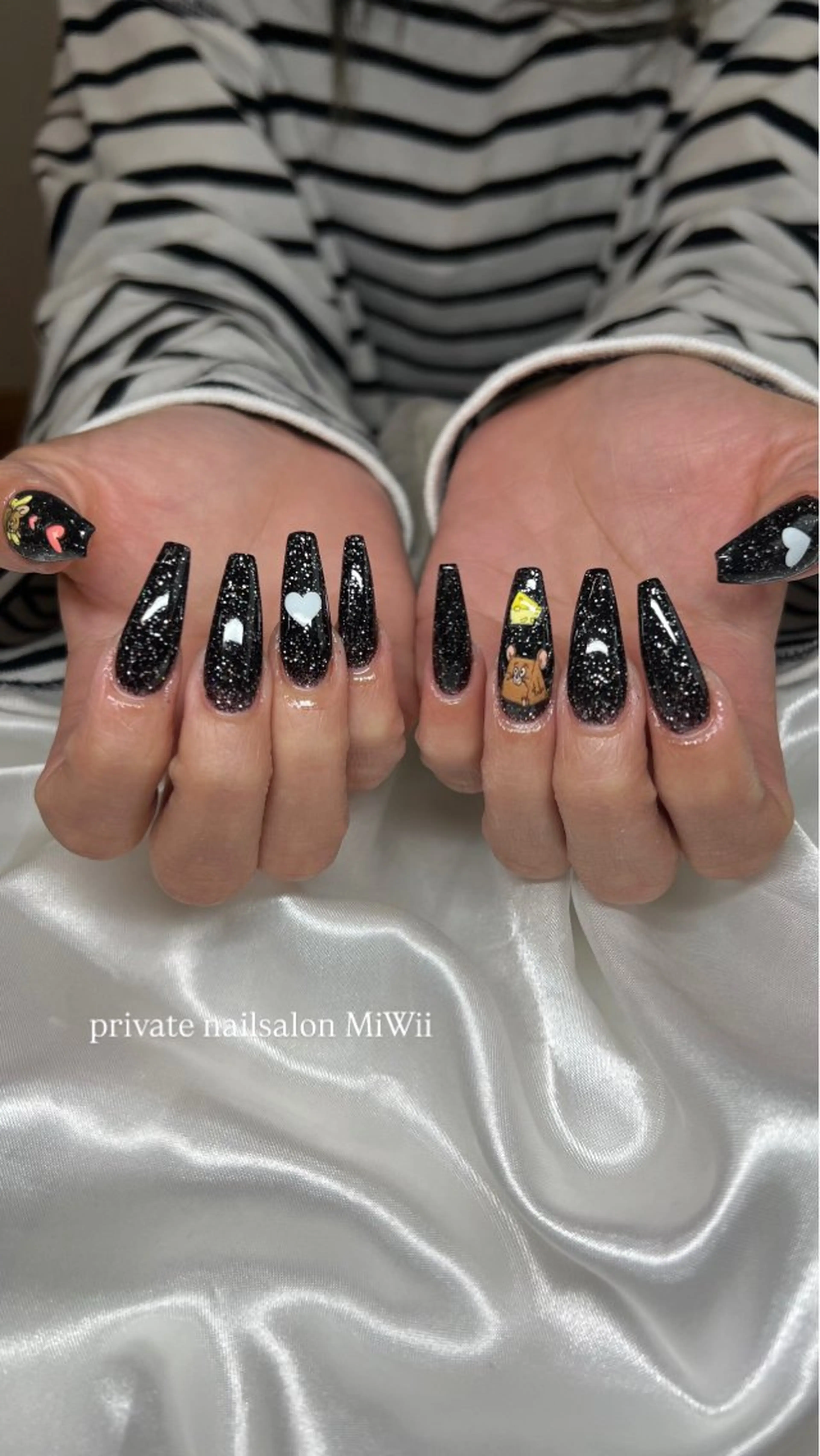 ネイル 𝐧𝐚𝐢𝐥 𝐌𝐢𝐖𝐢𝐢のネイルデザイン