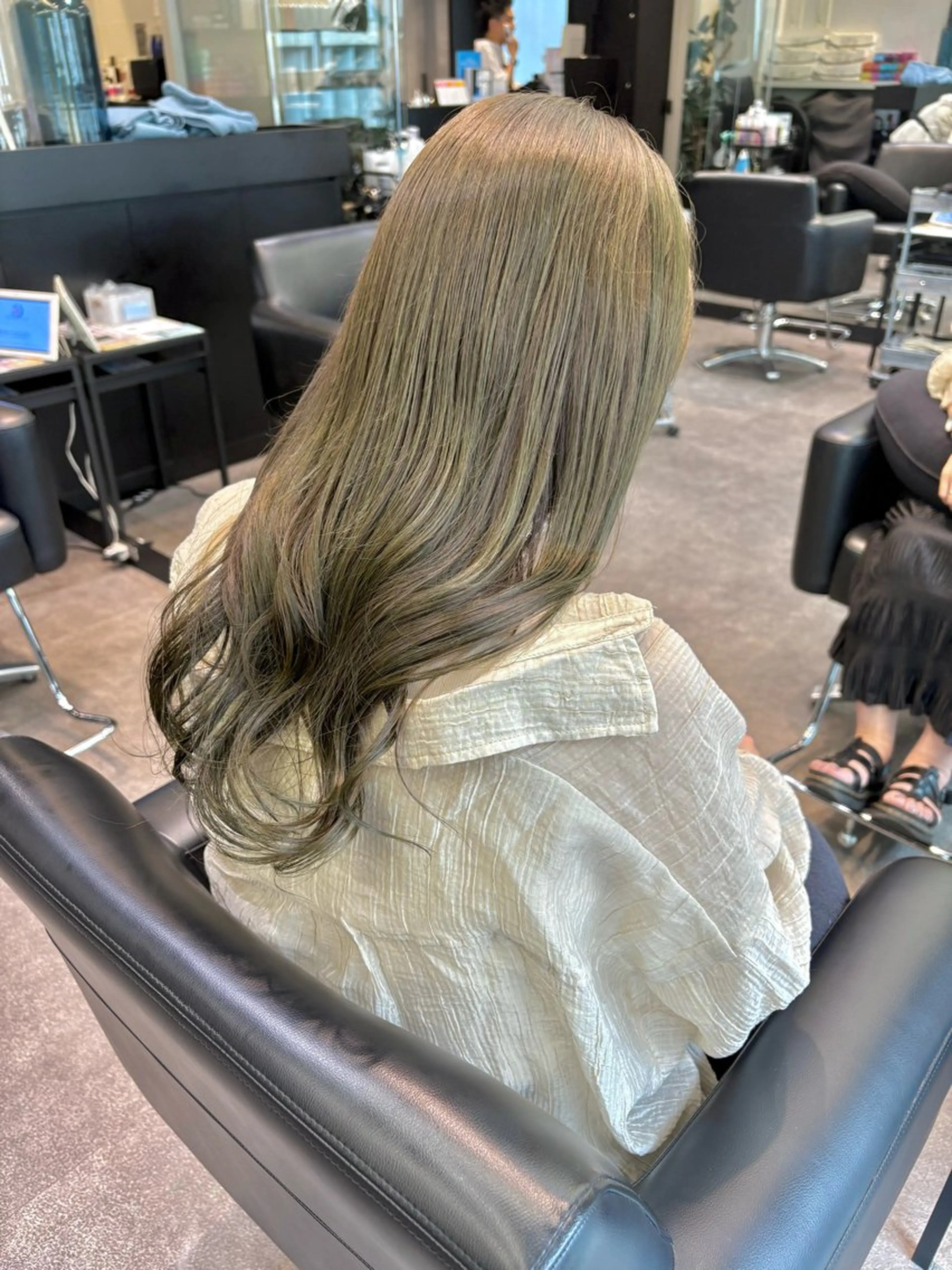 ロング カット ヘアカラー トリートメント ダブルカラー🦖 /髪質改善⚡️しおりのヘアスタイル