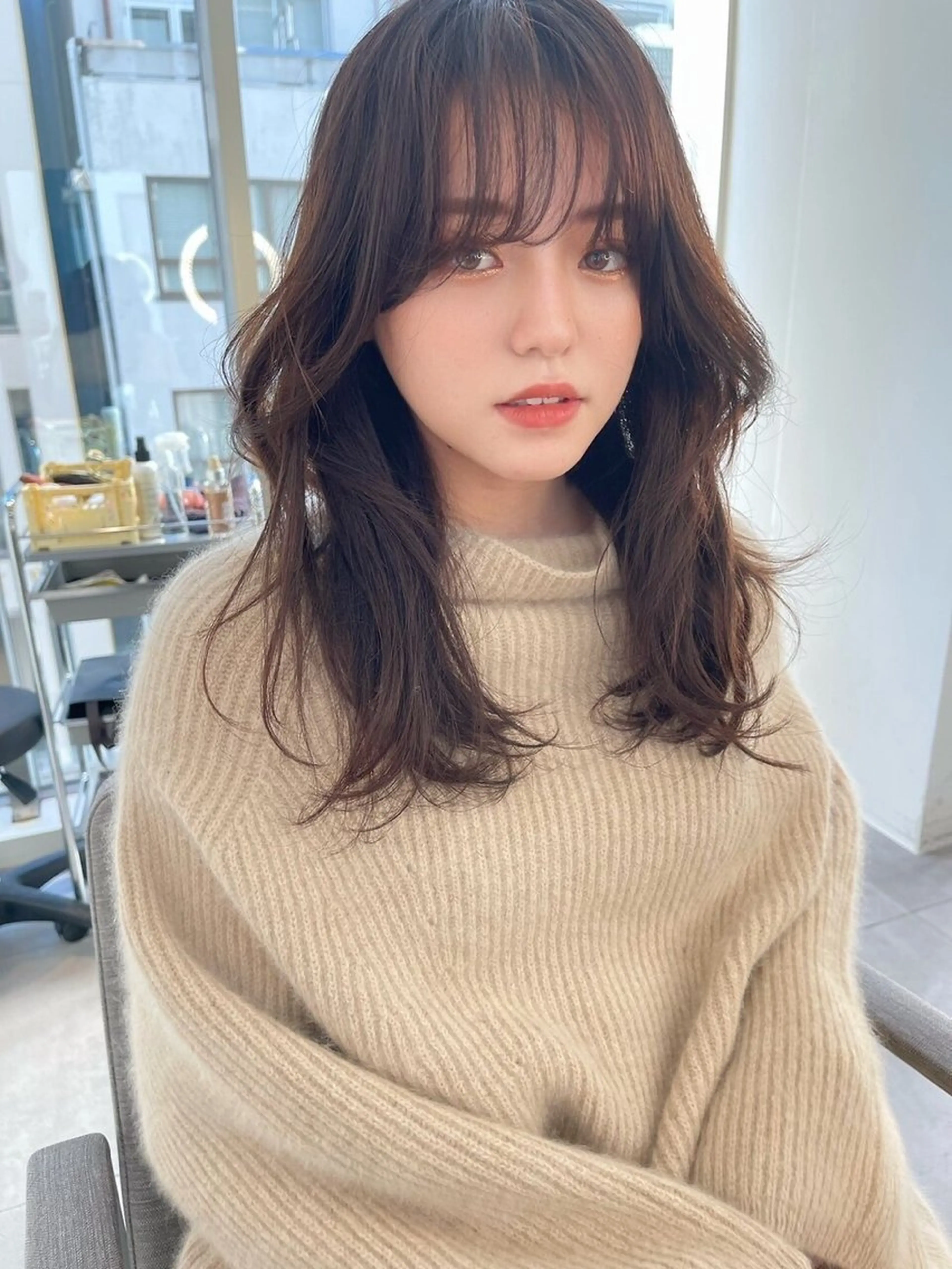 ミディアム カラー 柔らかブラウン/顔周 りレイヤー♡ユウシのヘアスタイル