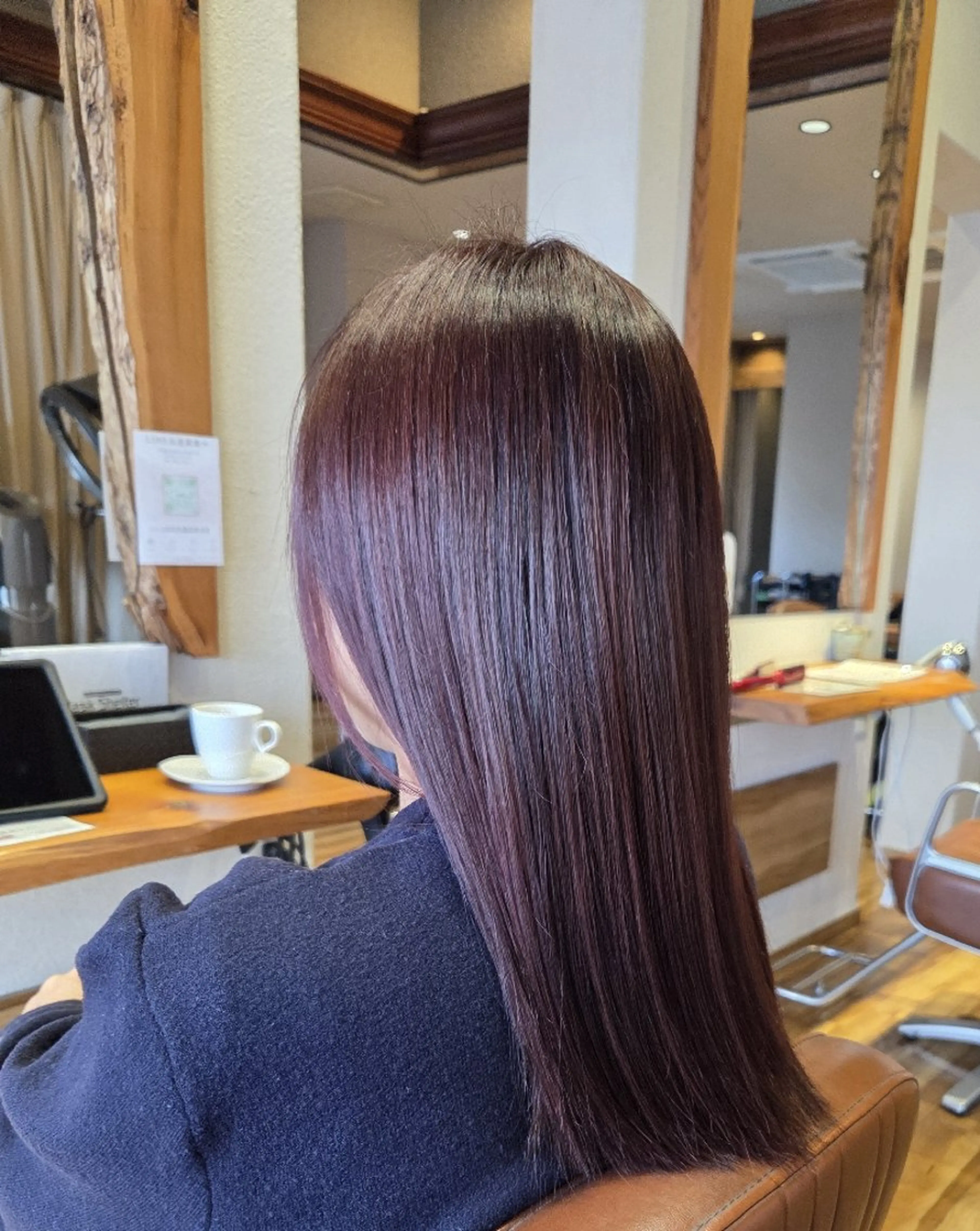 カラー ボルドーカラー ヘアカラー komo. TAKAHIRO のヘアスタイル