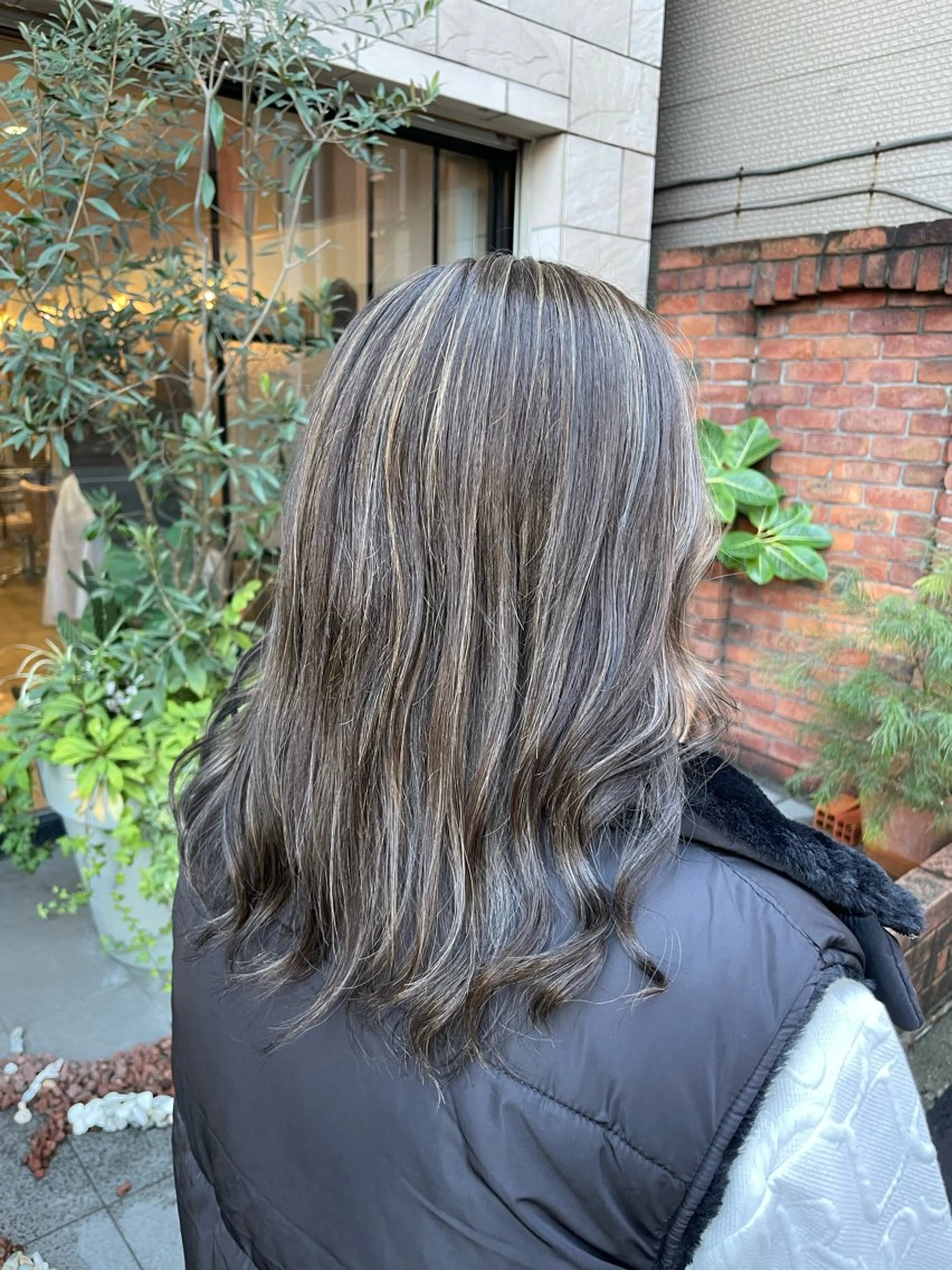 セミロング ヘアカラー トリートメント SHIAN八王子 🇫🇷山本実穂のヘアスタイル