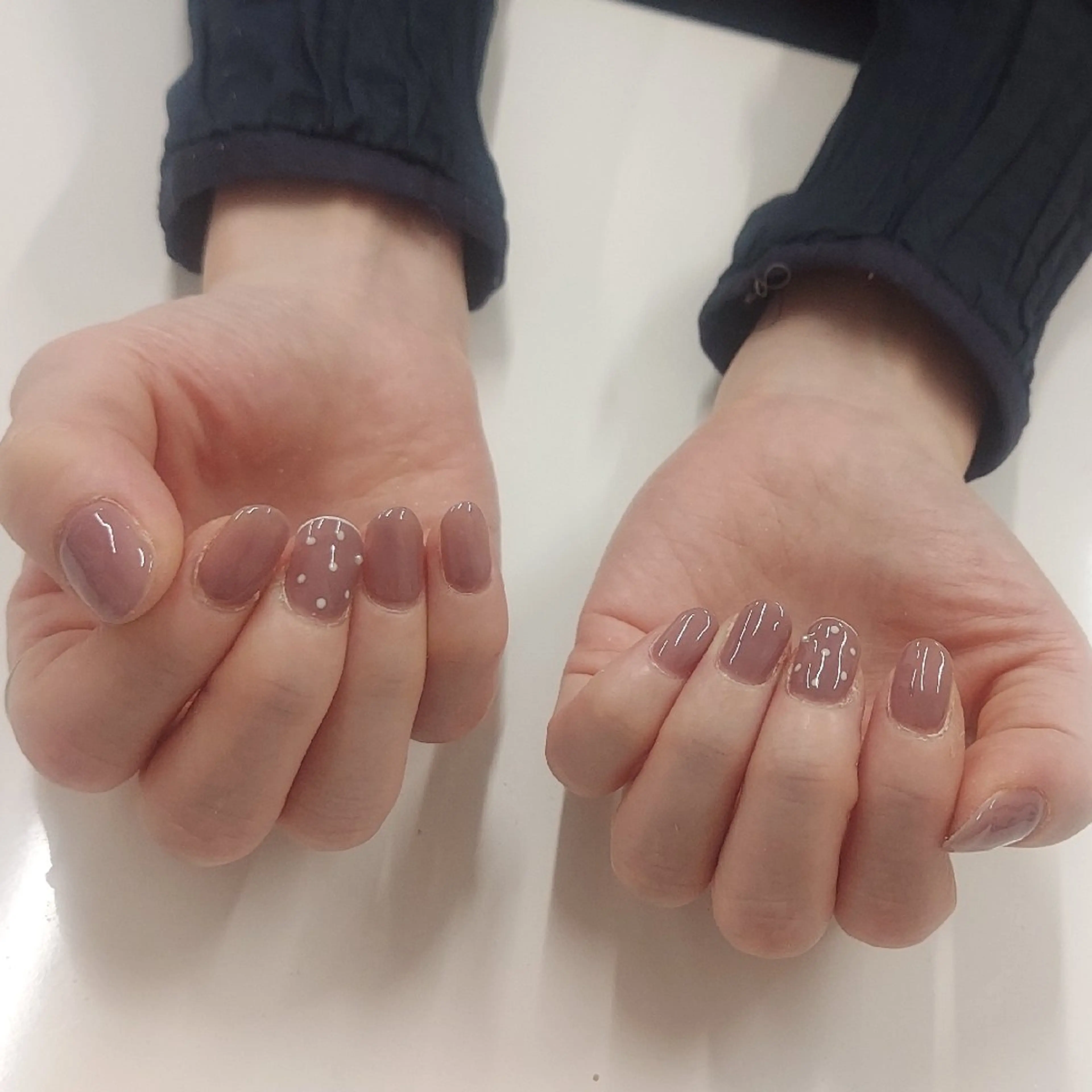 ネイル ドット シンプルネイル I.NAILS 布施店所属・I.NAILS布施店 Yamasakiのネイルデザイン