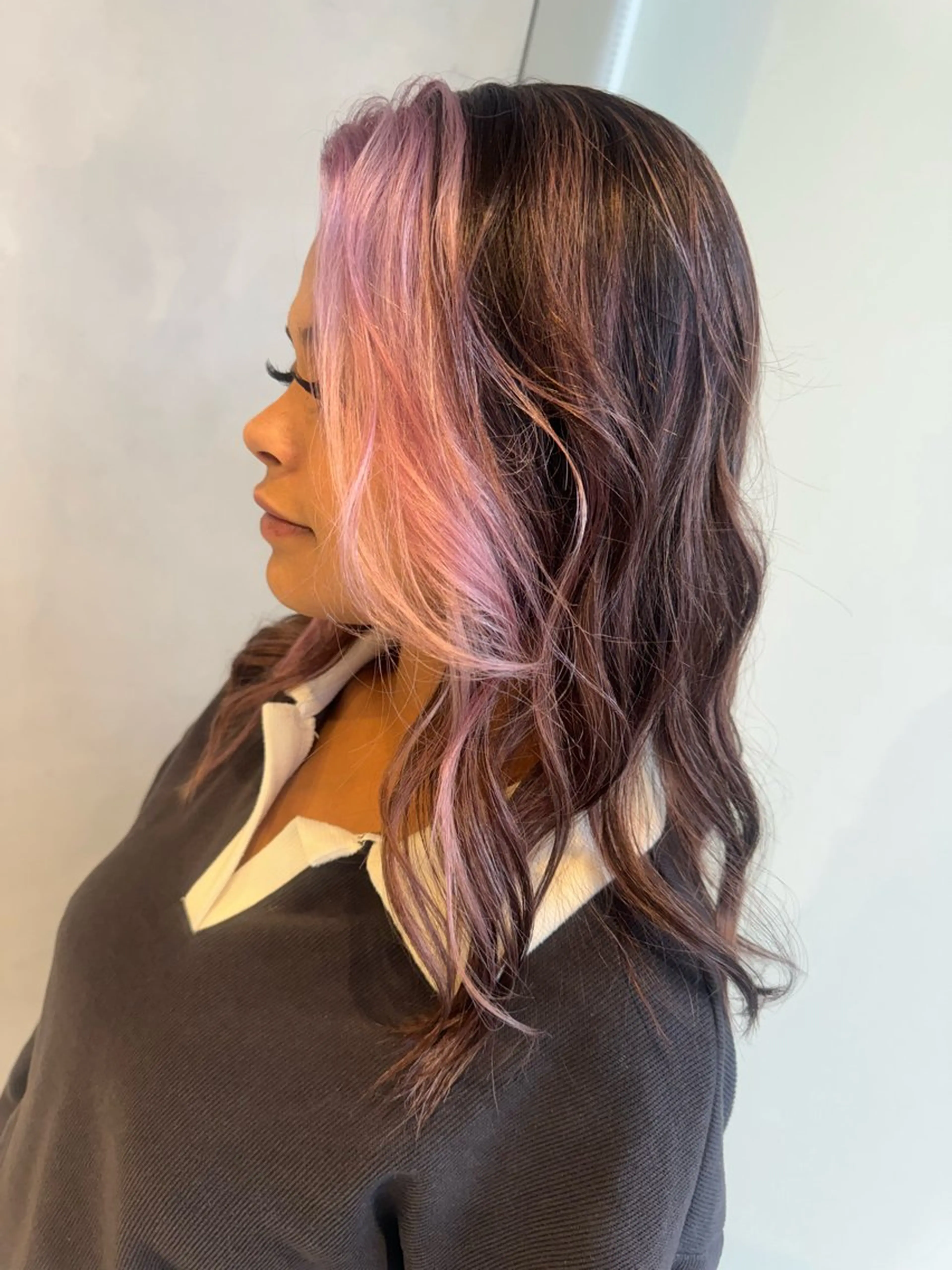 セミロング ミストバング ヘアカラー 渋谷ハイトーン/ デザインカラー阿部のヘアスタイル