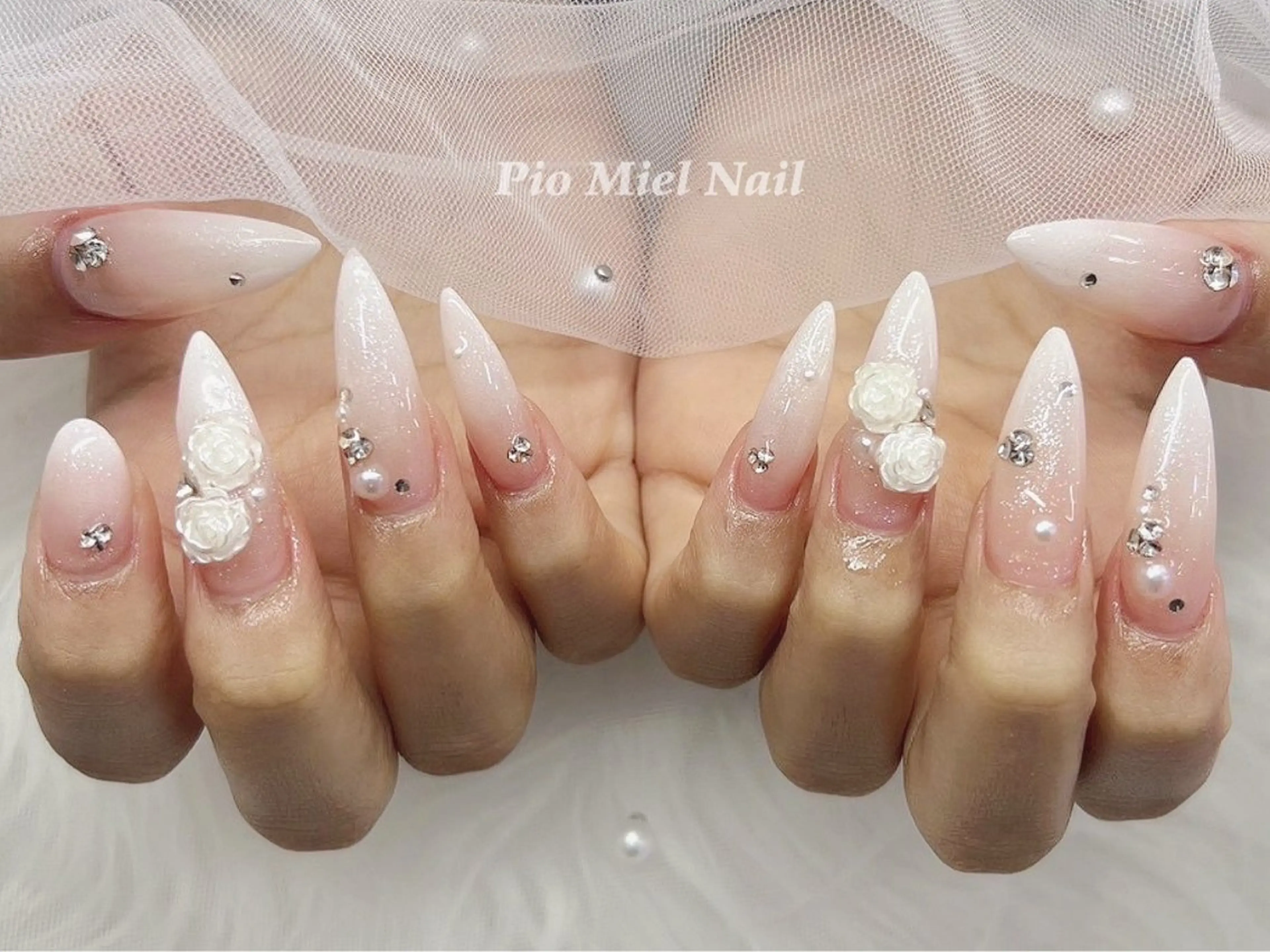 ロング カラー 透明感カラー ロング ハンドネイル HANA 長さだしのネイルデザイン