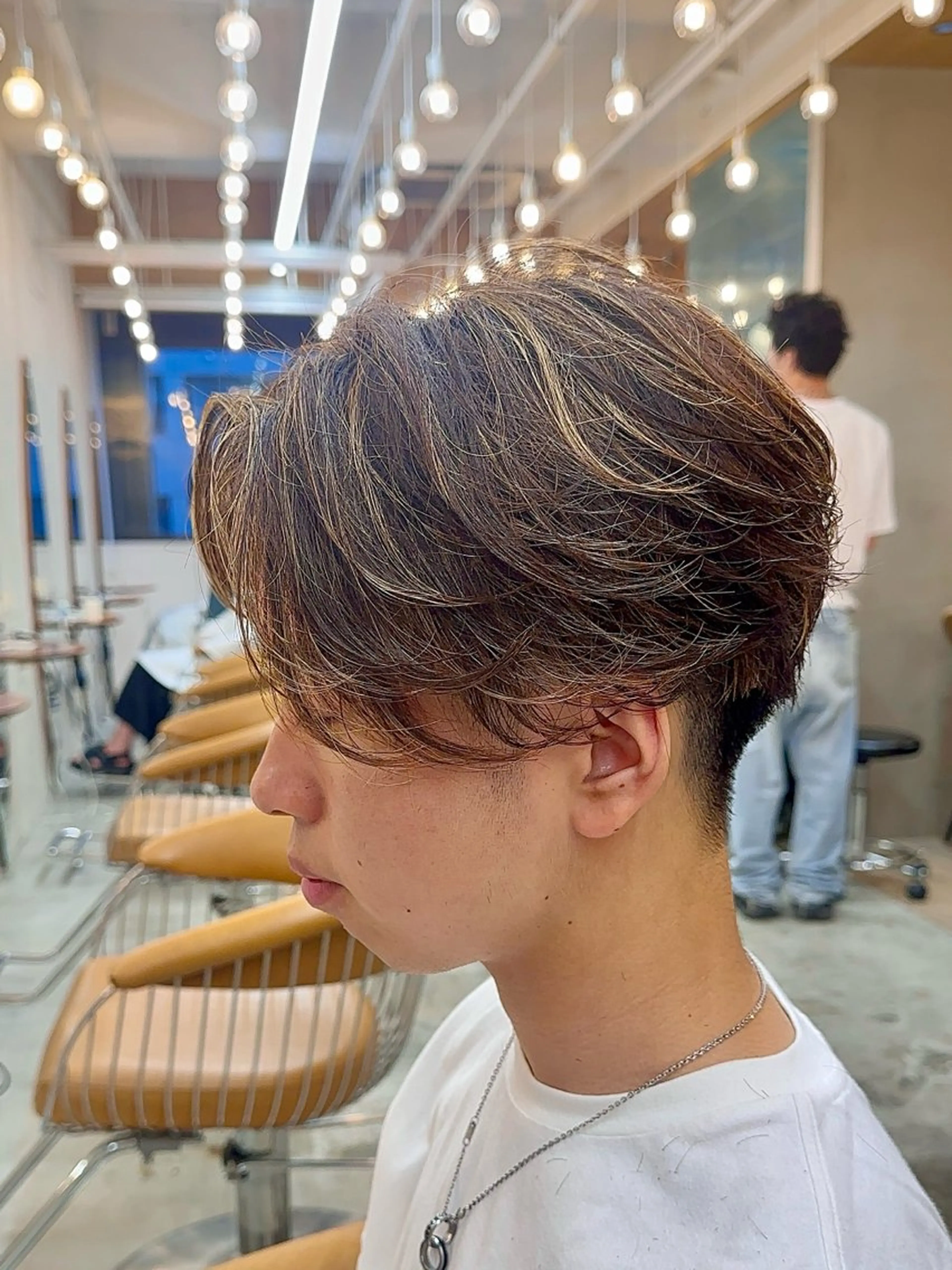 カラー メンズ メンズハイライト メンズメッシュ ハイライトカラー メッシュ ヘアカラー トリートメント 縮毛矯正/髪質改善 /ボブ/ともきのヘアスタイル