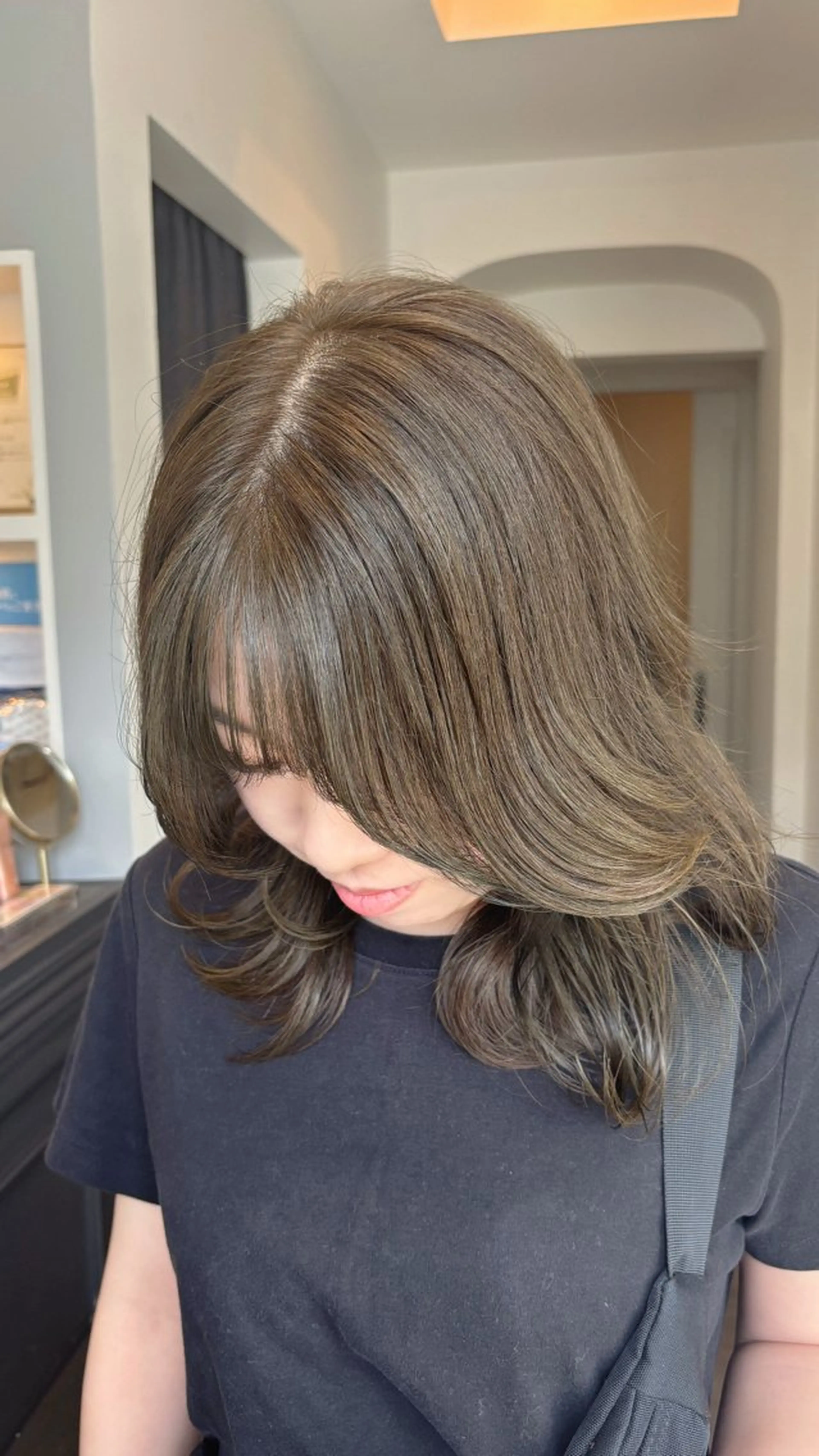 ミディアム カラー カット ヘアカラー トリートメント 栗林 茉那のヘアスタイル