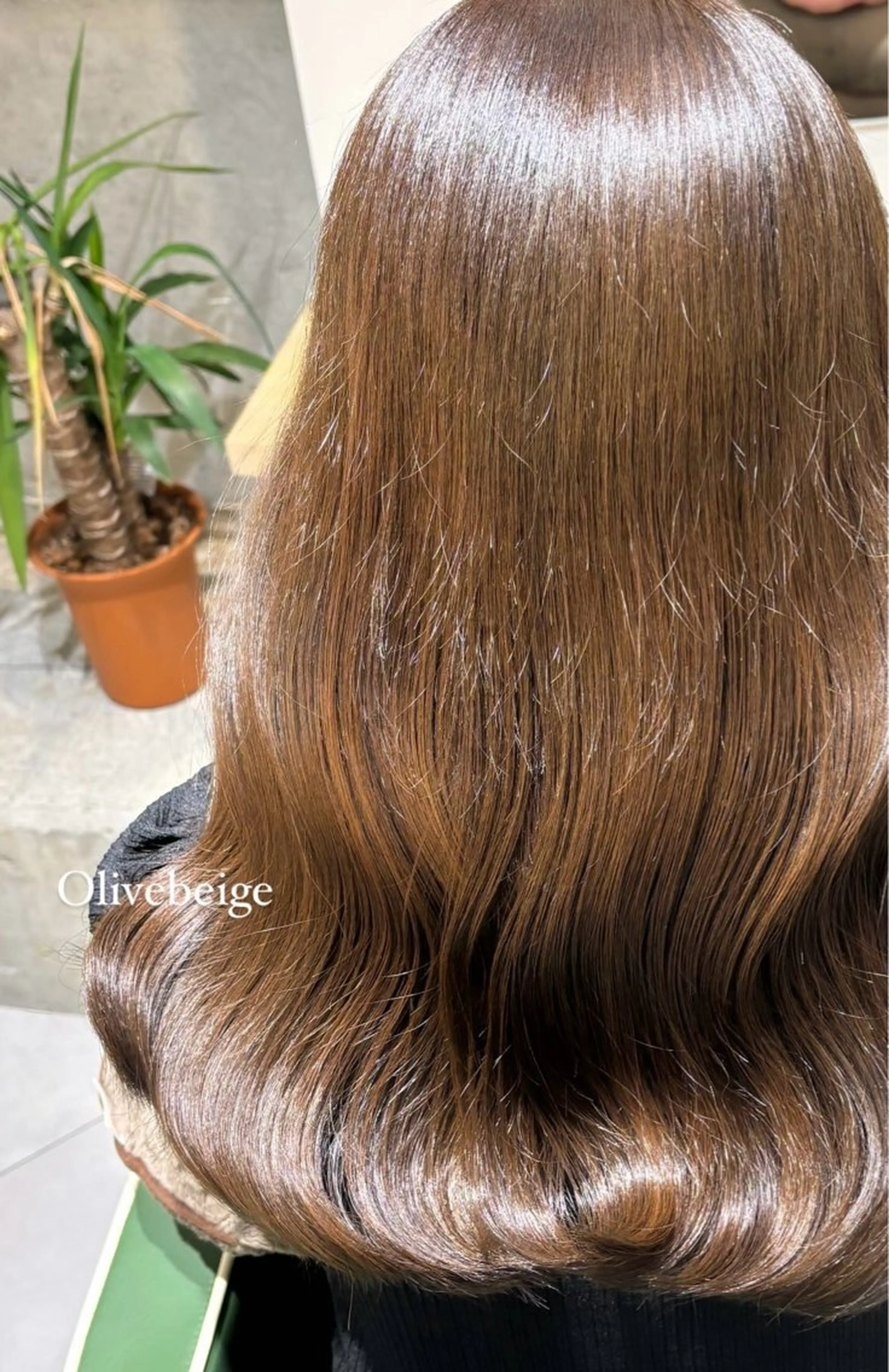 ロング カラー Romi / amie千葉のヘアスタイル