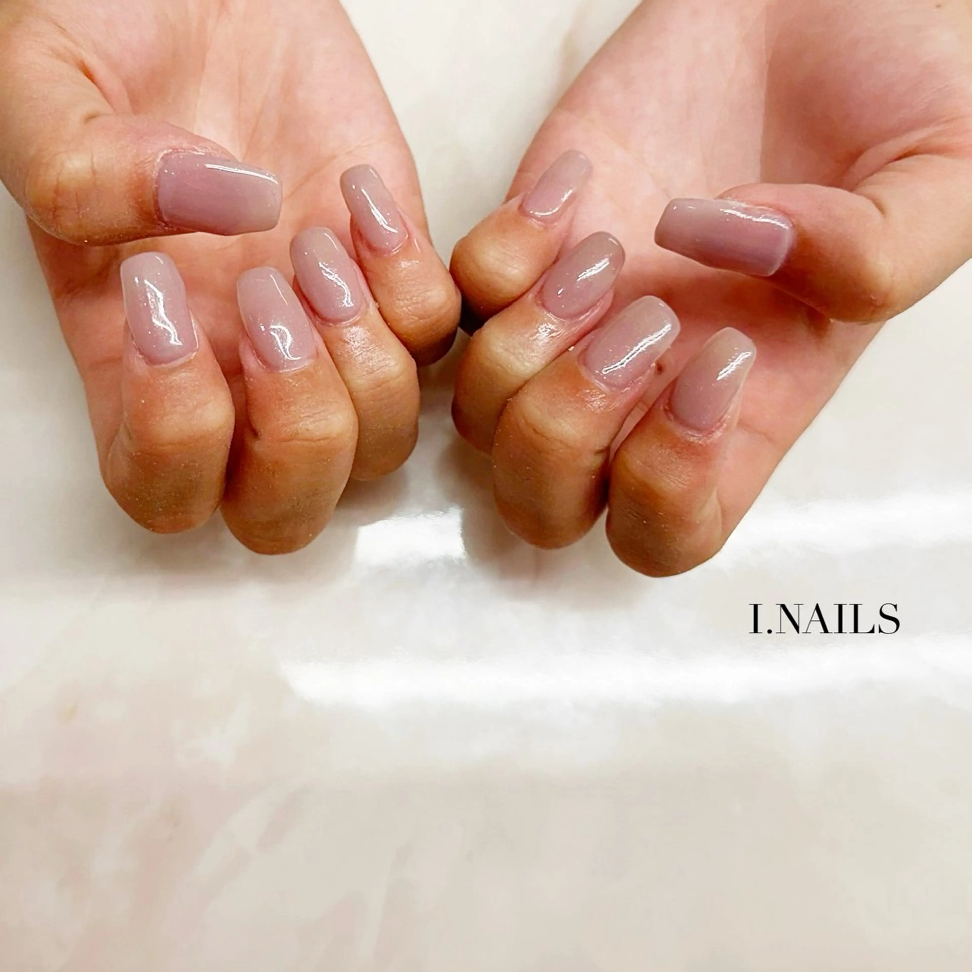 ネイル アイネイルズ所属・早川 梓のネイルデザイン