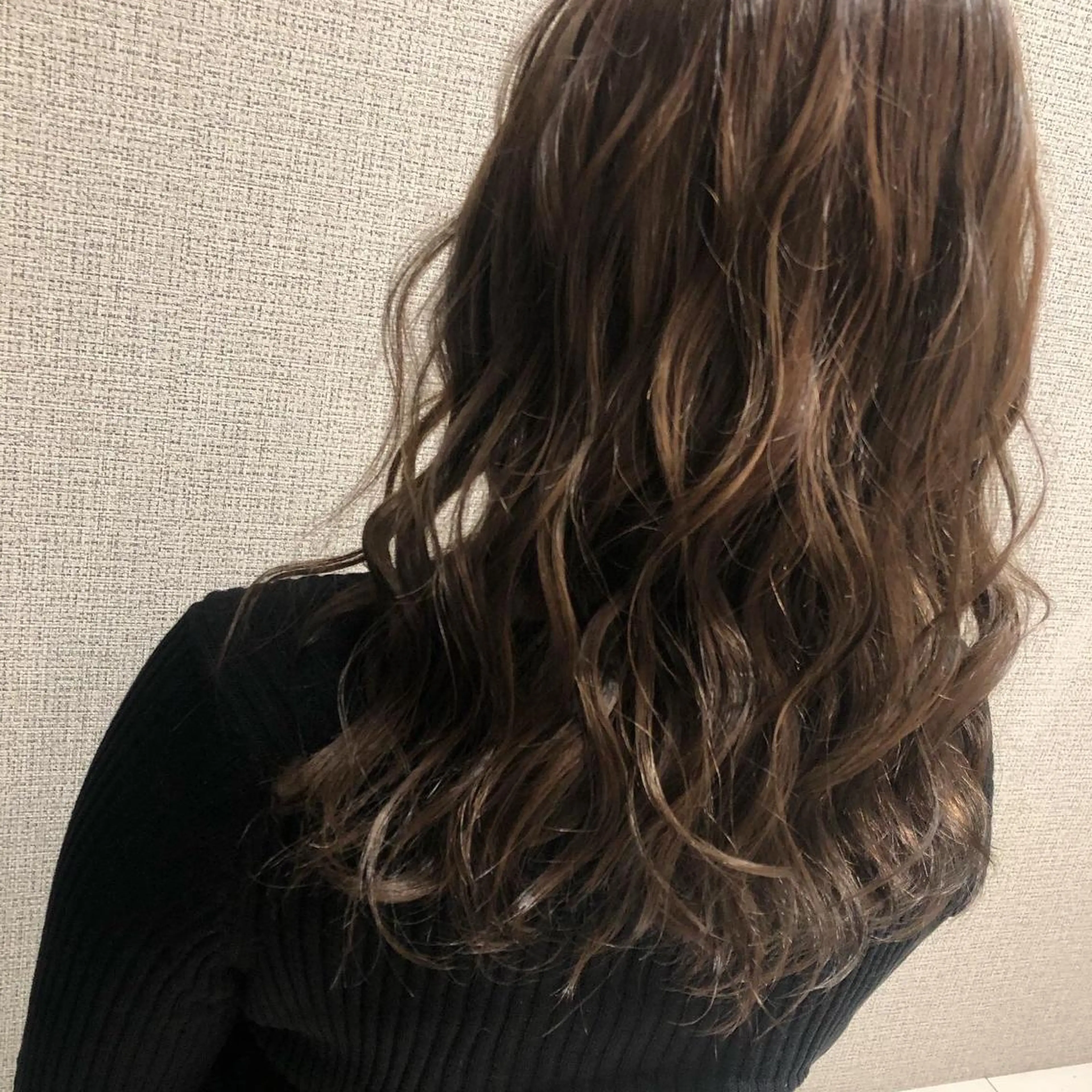 ロング ムトウセイマ/艶髪 /艶ケアWブリーチのヘアスタイル