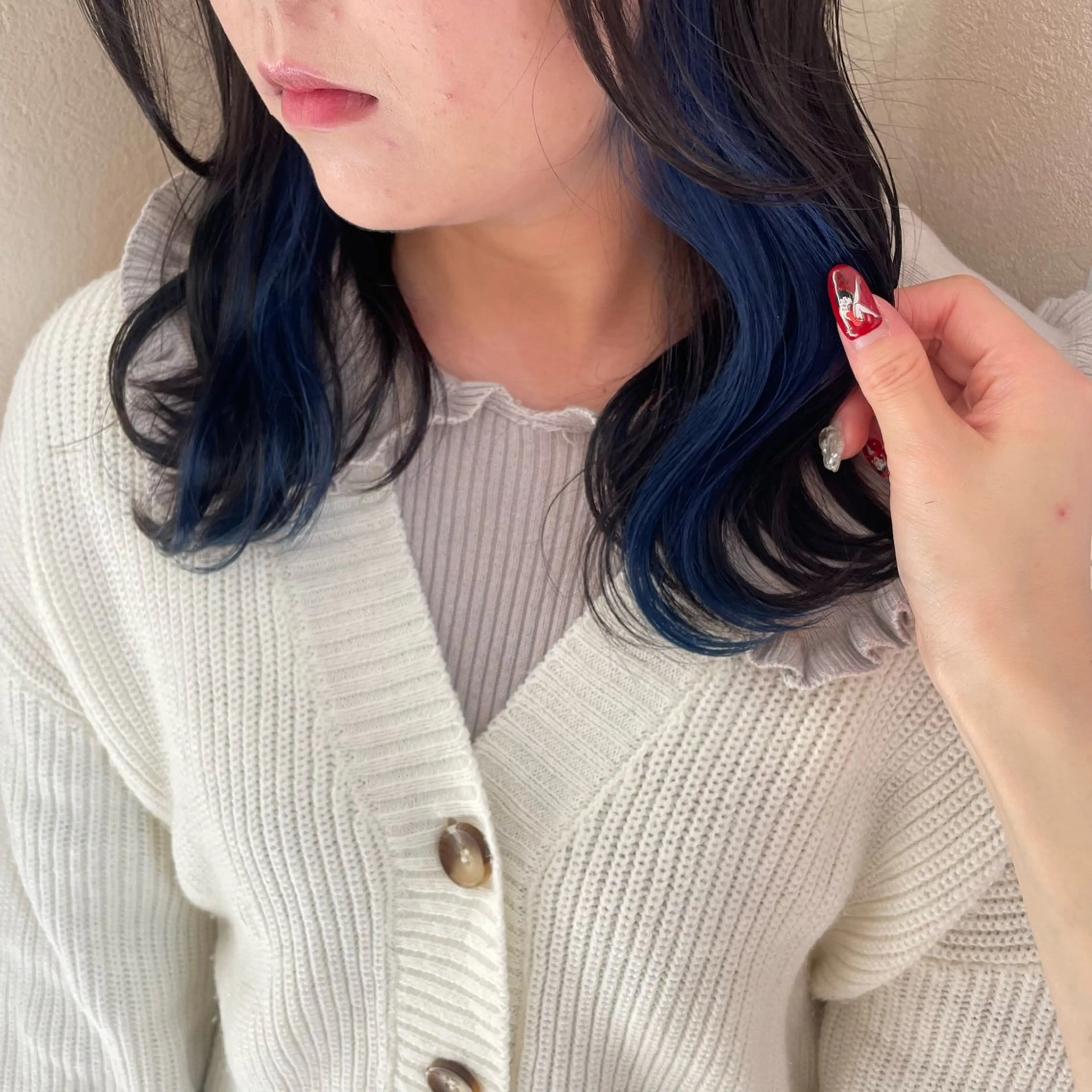 ミディアム ヘアカラー 岡本 彩香のヘアスタイル