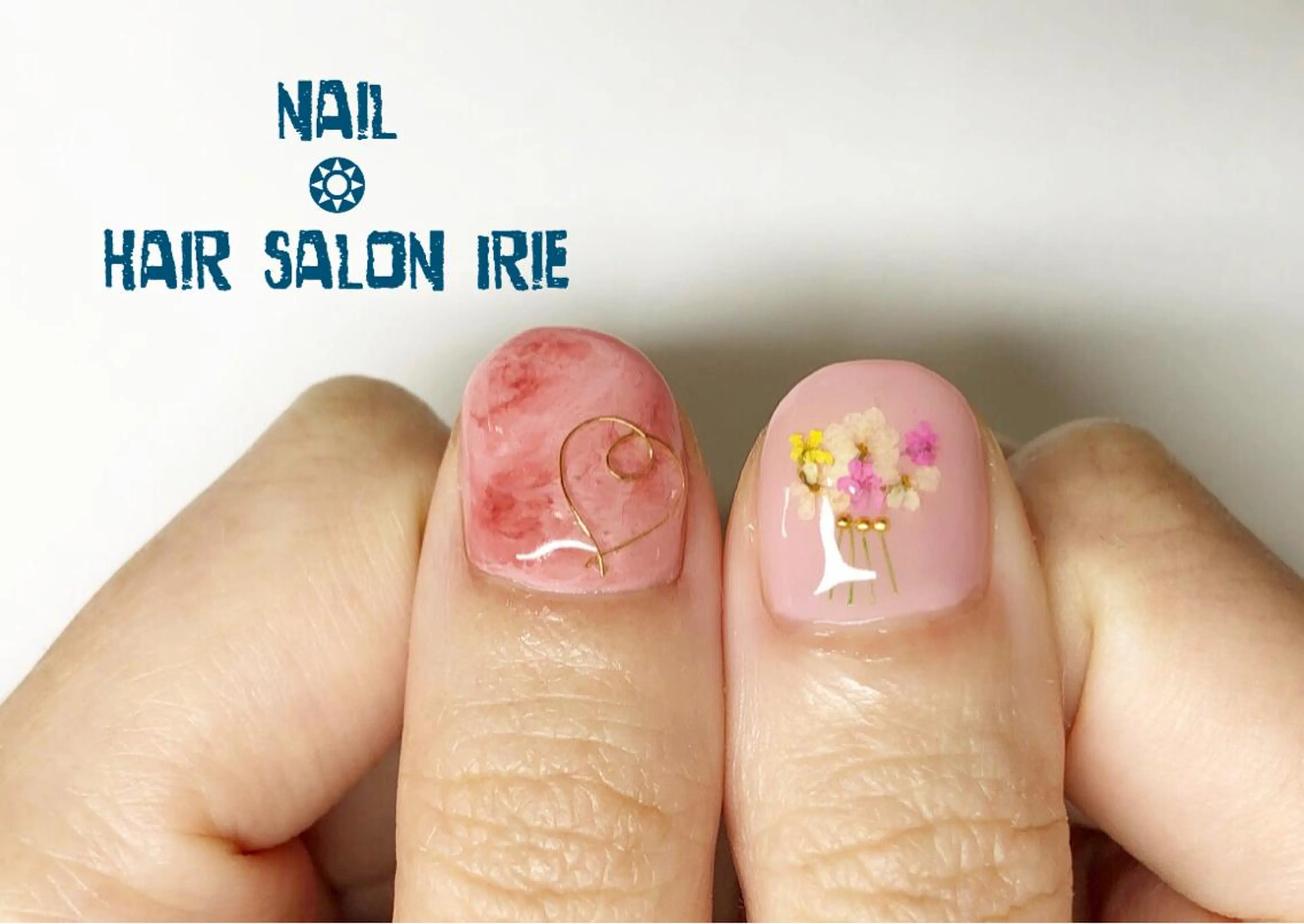 ネイル ハート Hair salon Irie所属・與儀 知佳のネイルデザイン