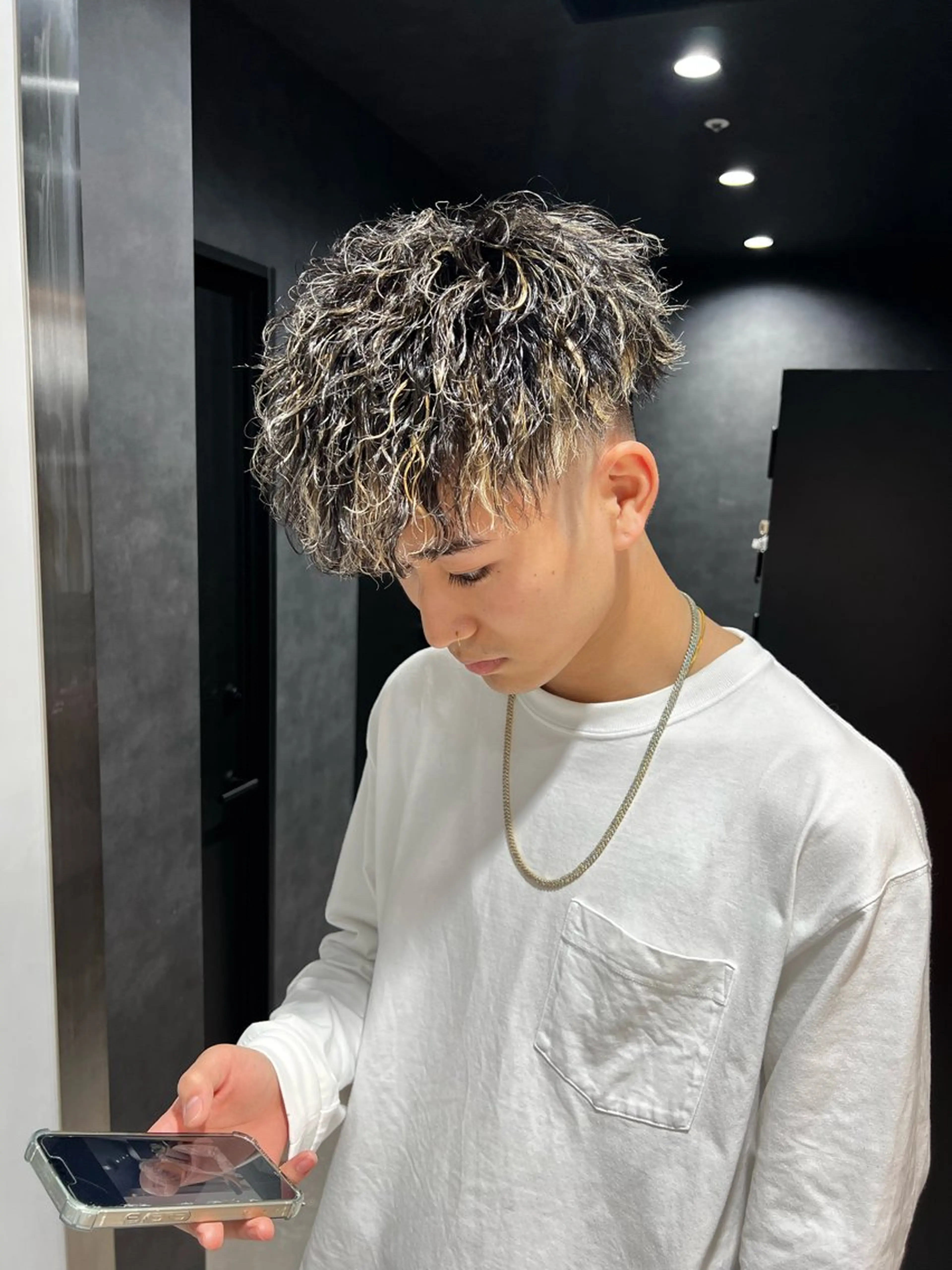 ロング カット パーマ 新世代パーマ⚡️ の達人トモ⚡️のヘアスタイル