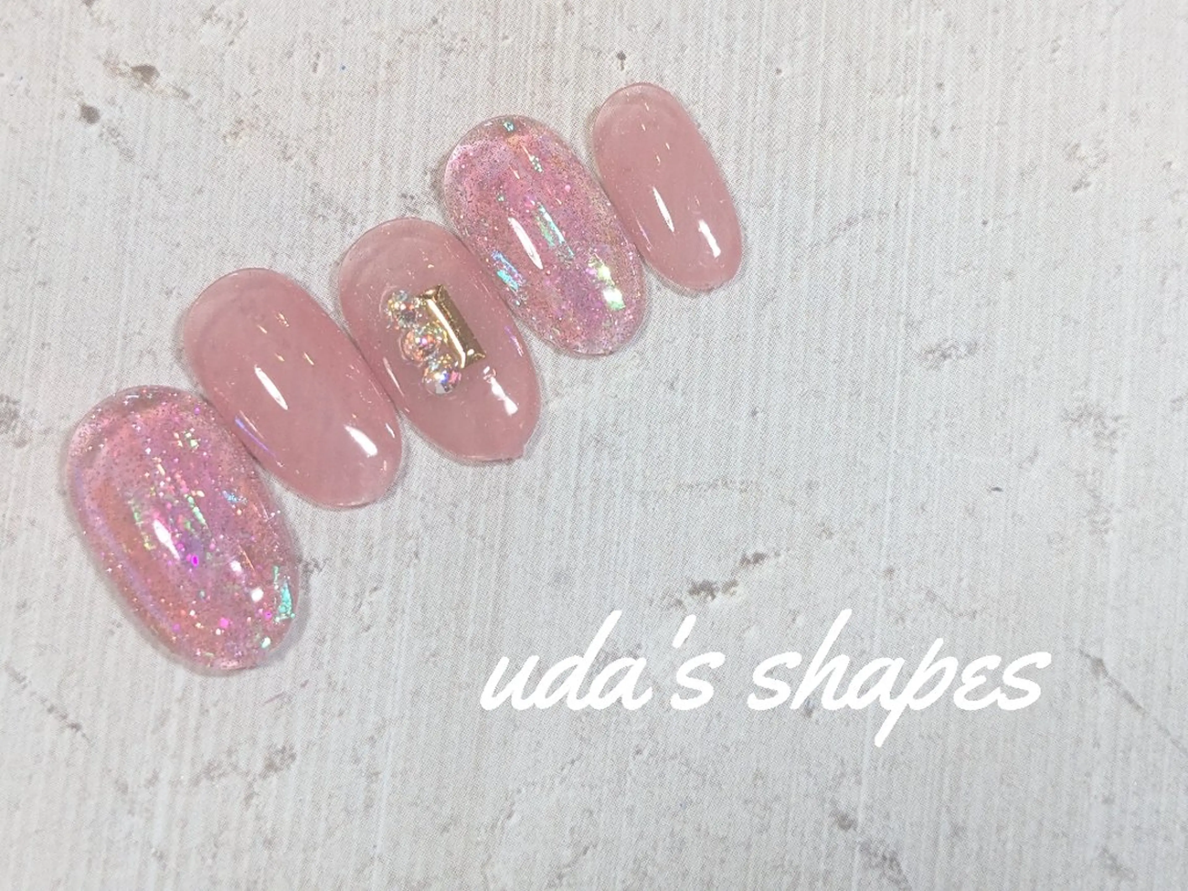ネイル ウダズシェイプス 〜柏ネイルサロン〜のネイルデザイン