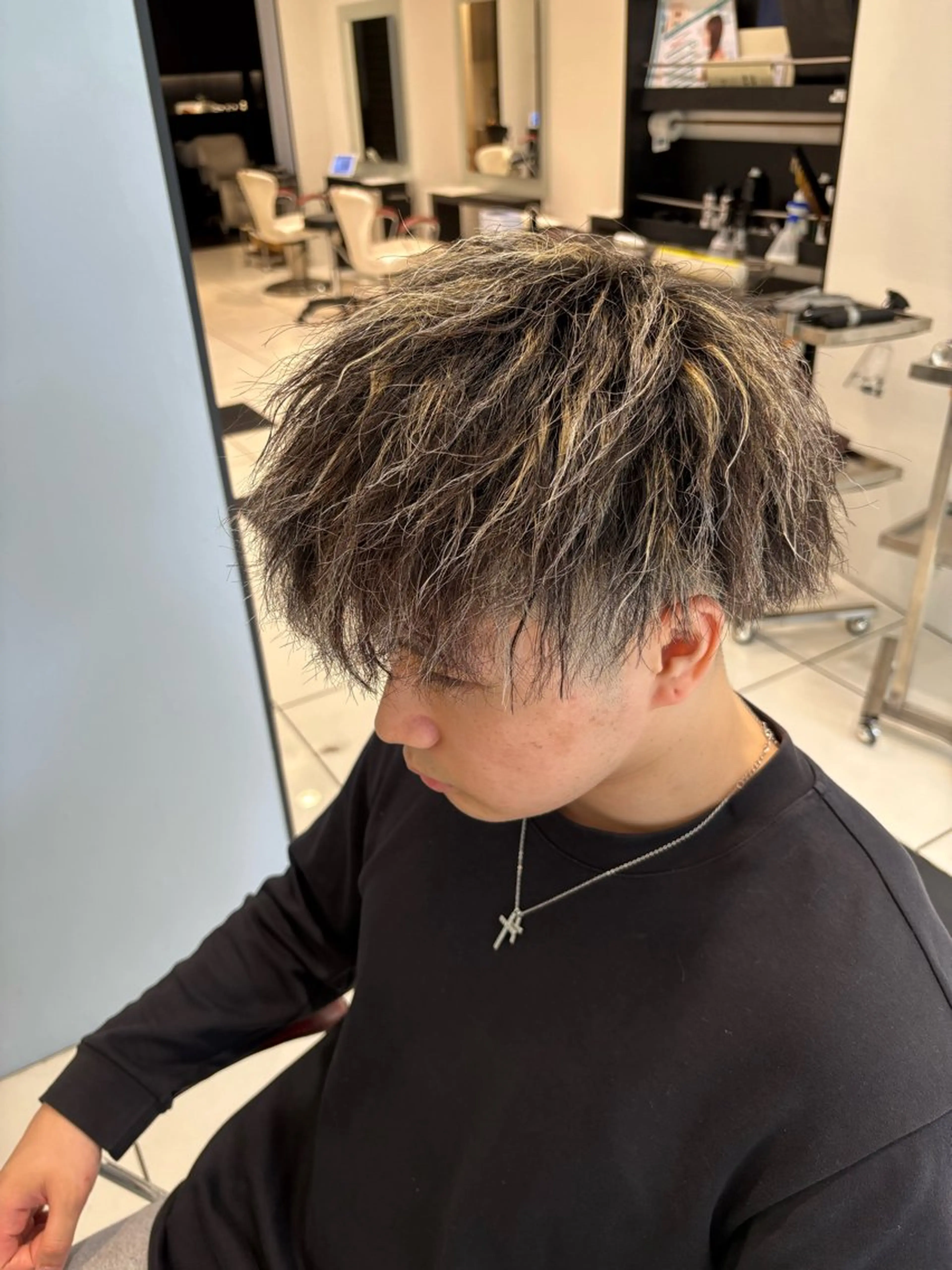 メンズ限定🔱　カット+特殊パーマ+ハイライト🌈の写真