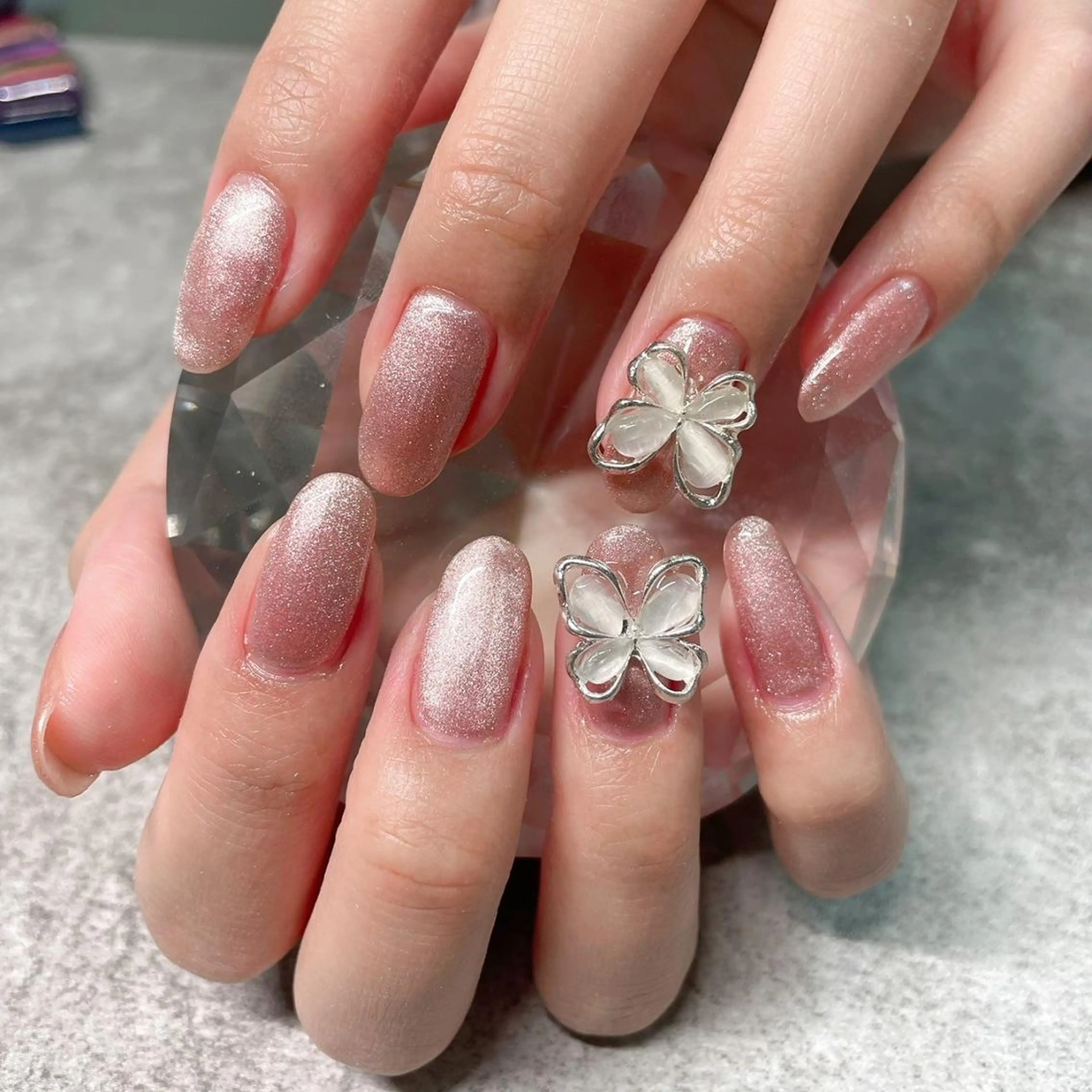 ⭐モデル限定3名⭐オフ込み☆ジェルネイル★ミラーワンカラー55％OFFの写真