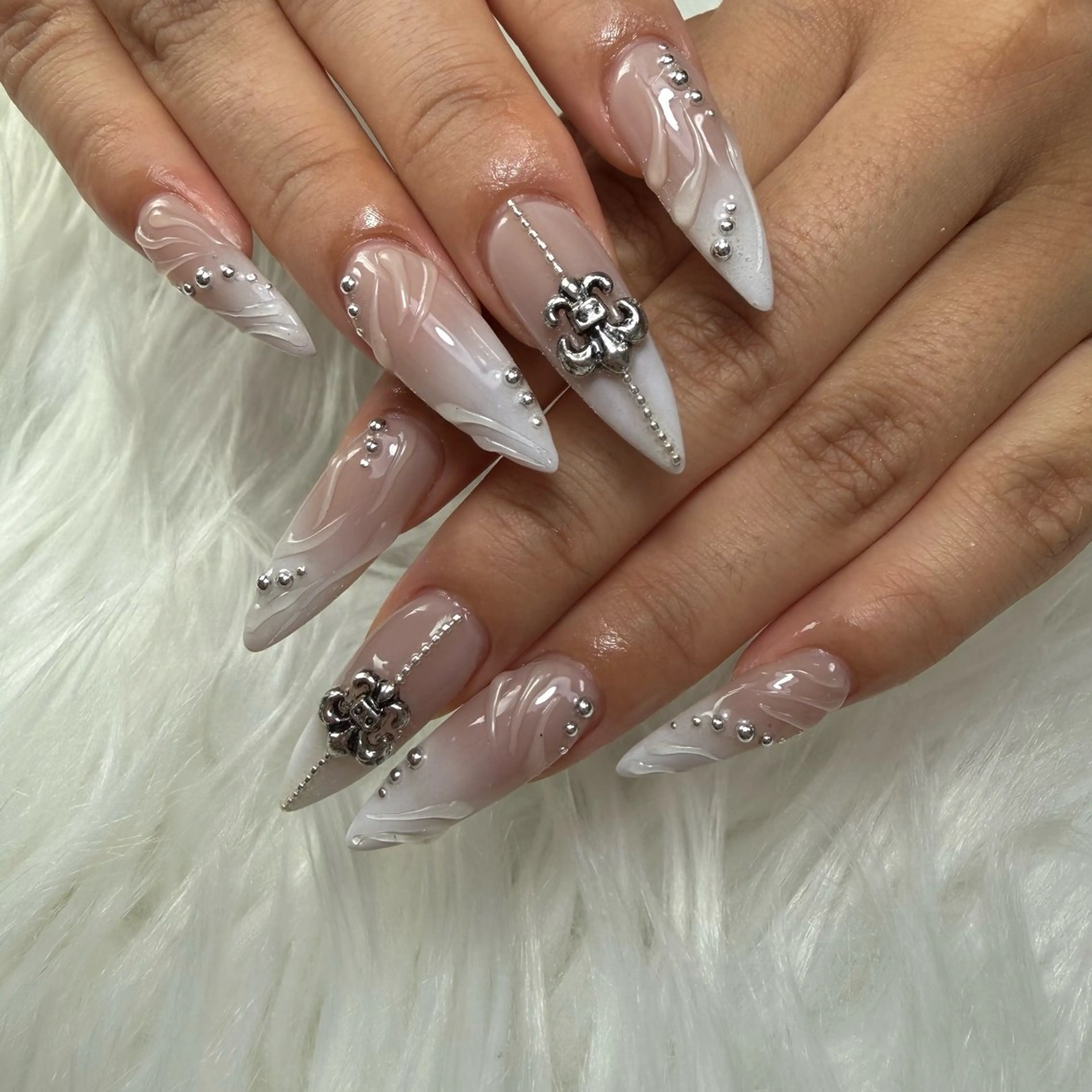 ネイル 持ち込み ハンドネイル L'ino nailのネイルデザイン