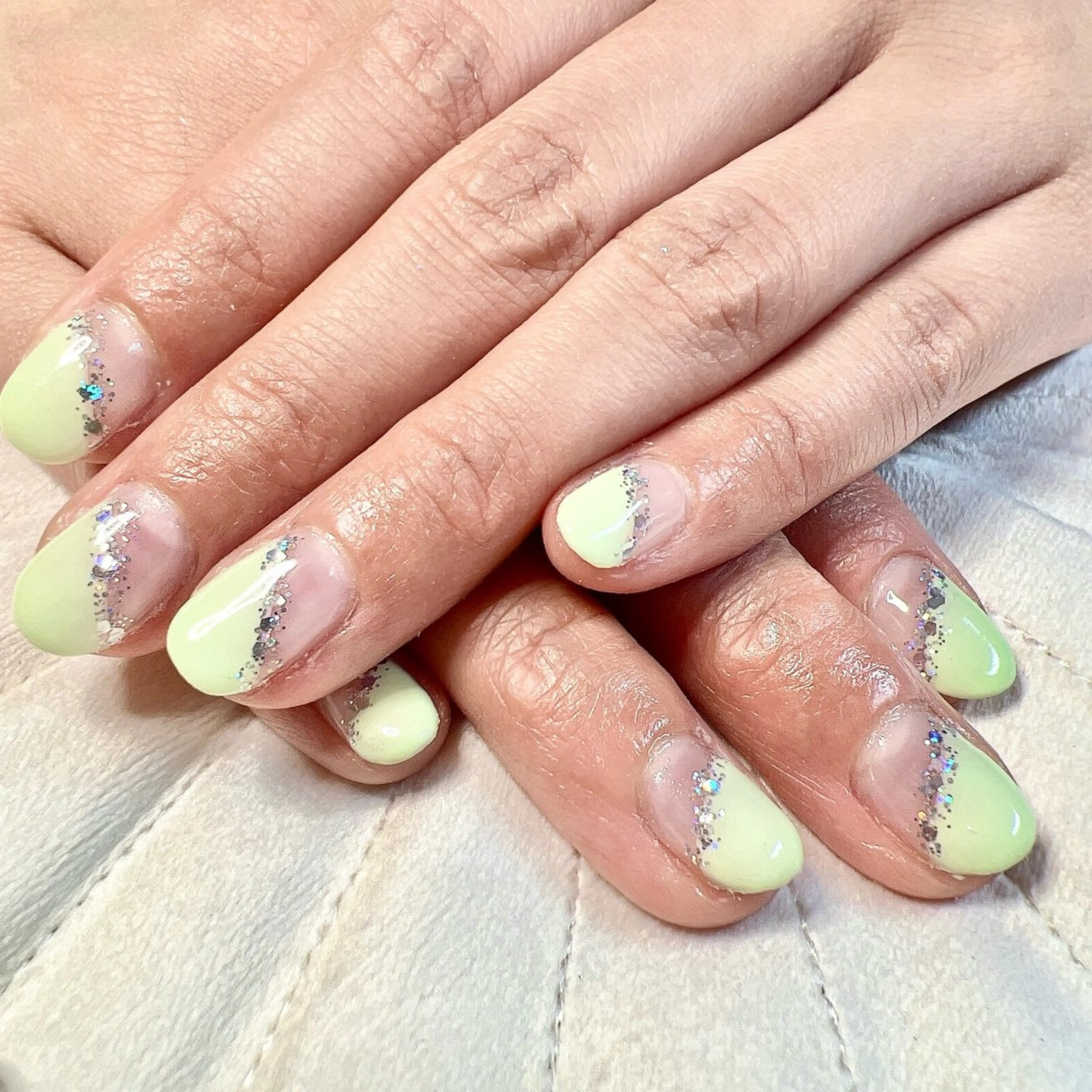 ネイル キャンアイドレッシー六本木店所属・MIKA／耳ツボ ／マグネットネイルのネイルデザイン