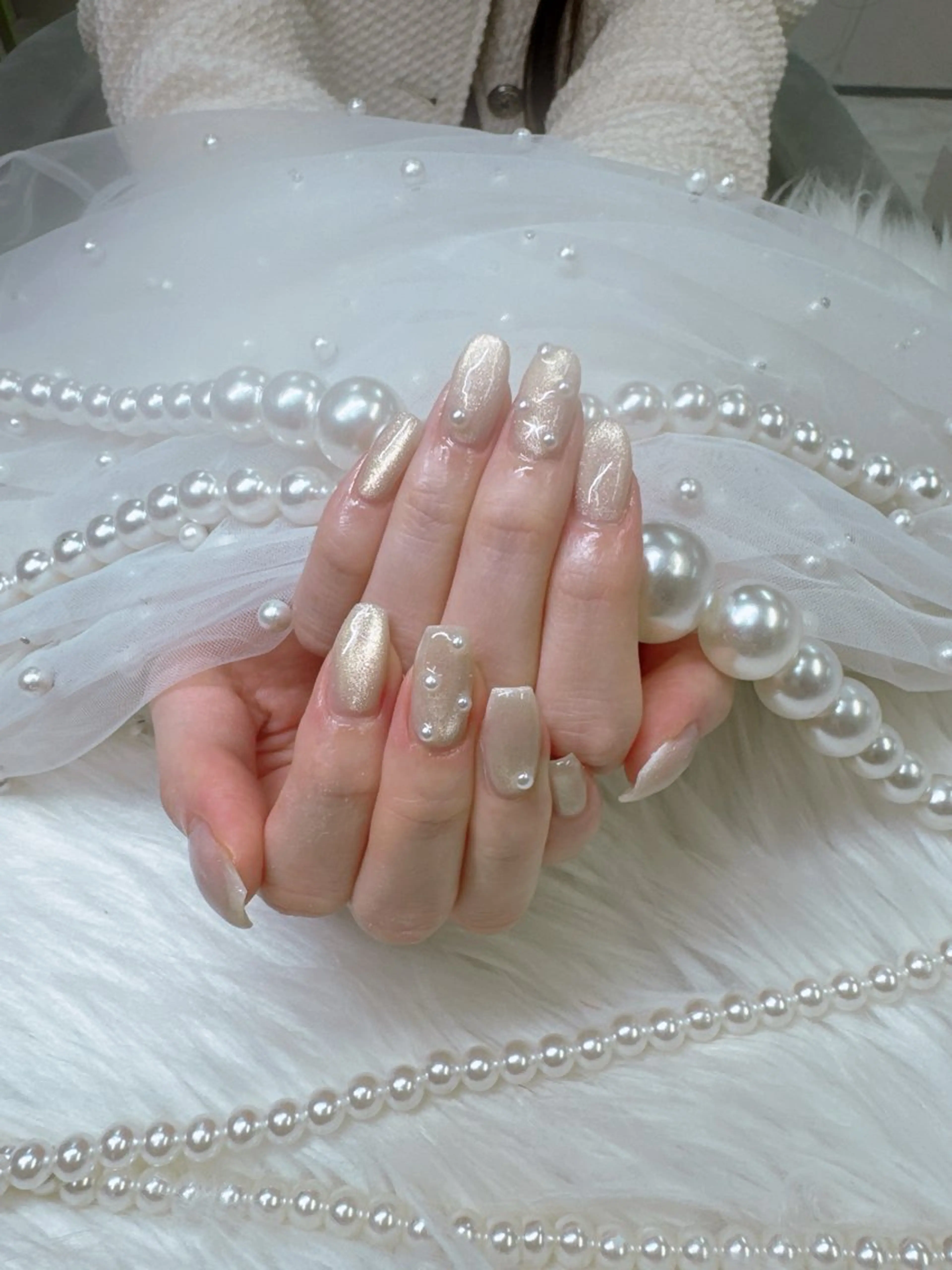 ネイル アートネイル ドット フレンチネイル ガラスフレンチ キラキラネイル フットネイル クイーンズネイル銀座所属・Queeens nailのネイルデザイン