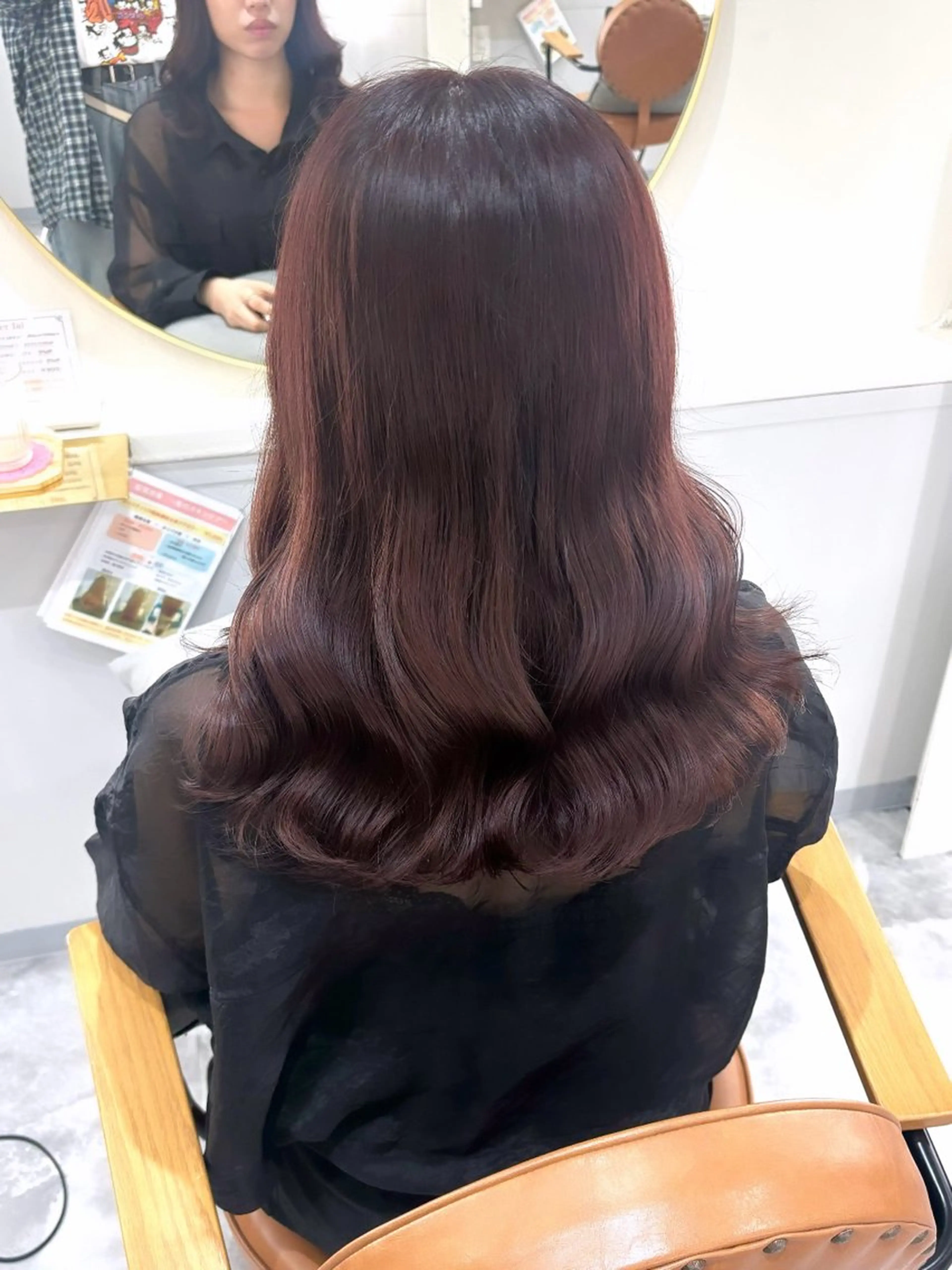 ミディアム カラー ブリーチ カシス ブリーチなしカラー ピンクカラー カット ヘアカラー Eliss 堀江所属・暖色カラー🎀 門内 梨真のヘアスタイル