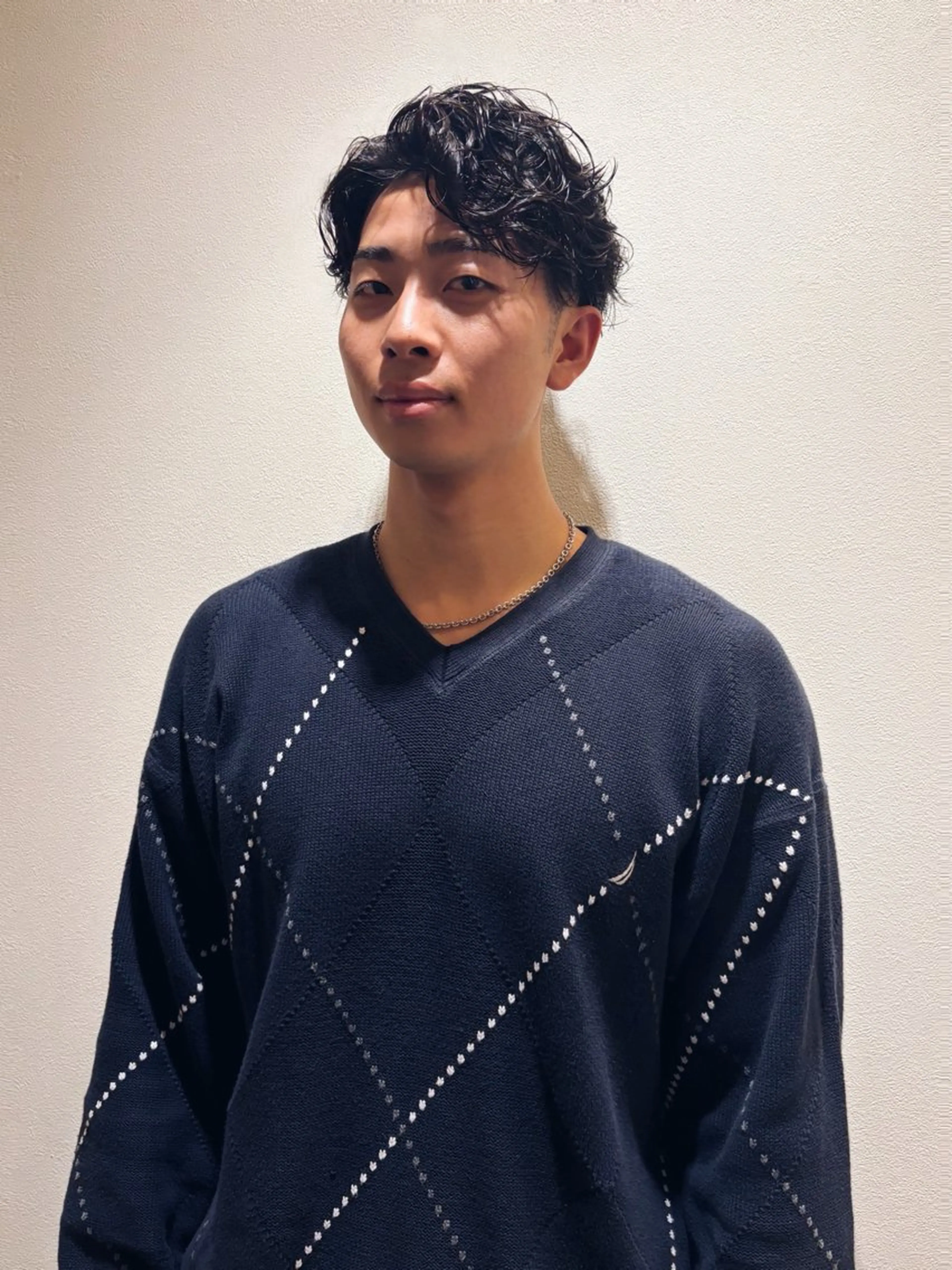 ショート パーマ メンズ センターパート フェードカット メンズパーマ カット パーマ LIC 佐野峰土のヘアスタイル